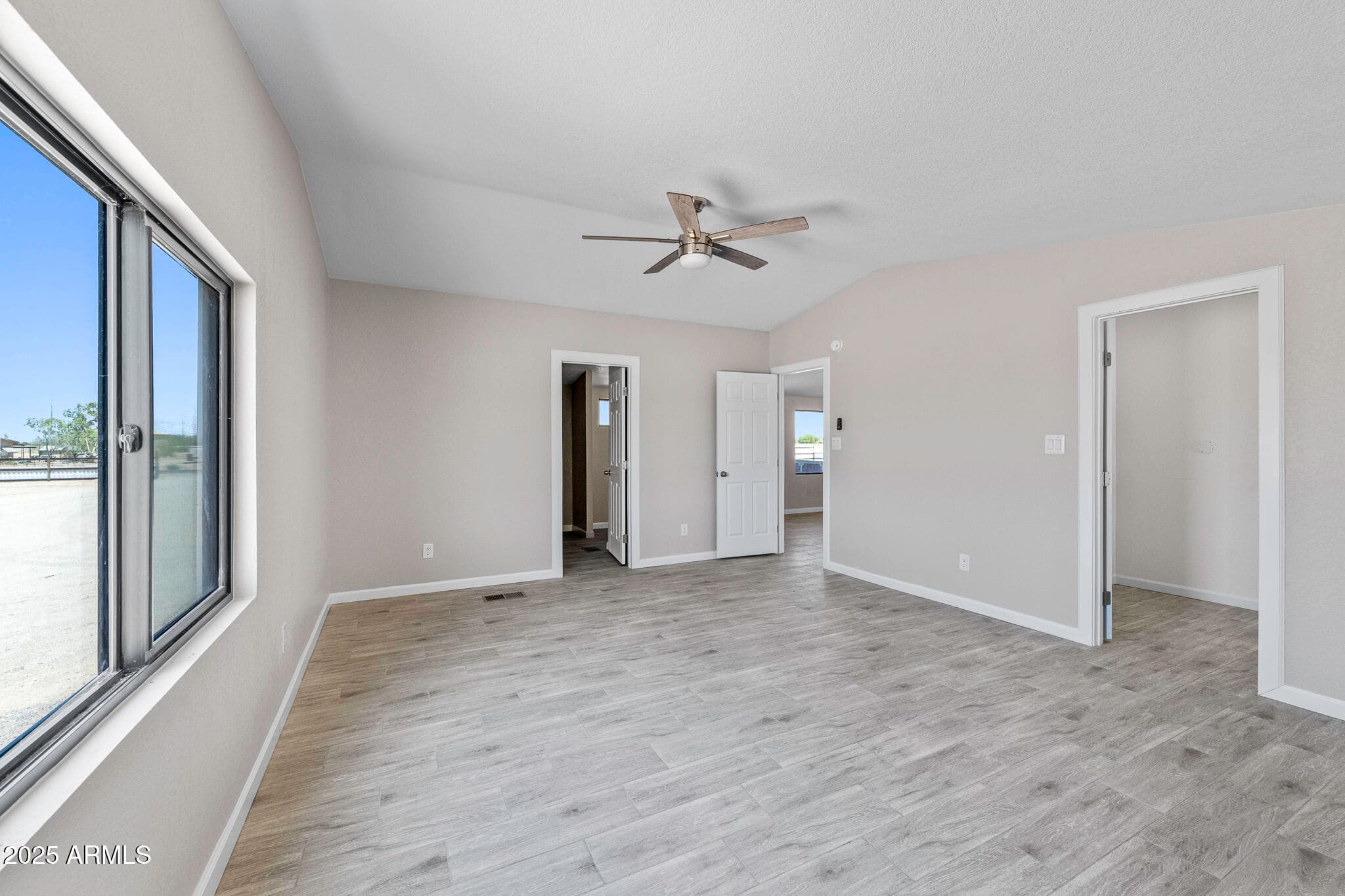 13050 N Breeze Way — photo 80