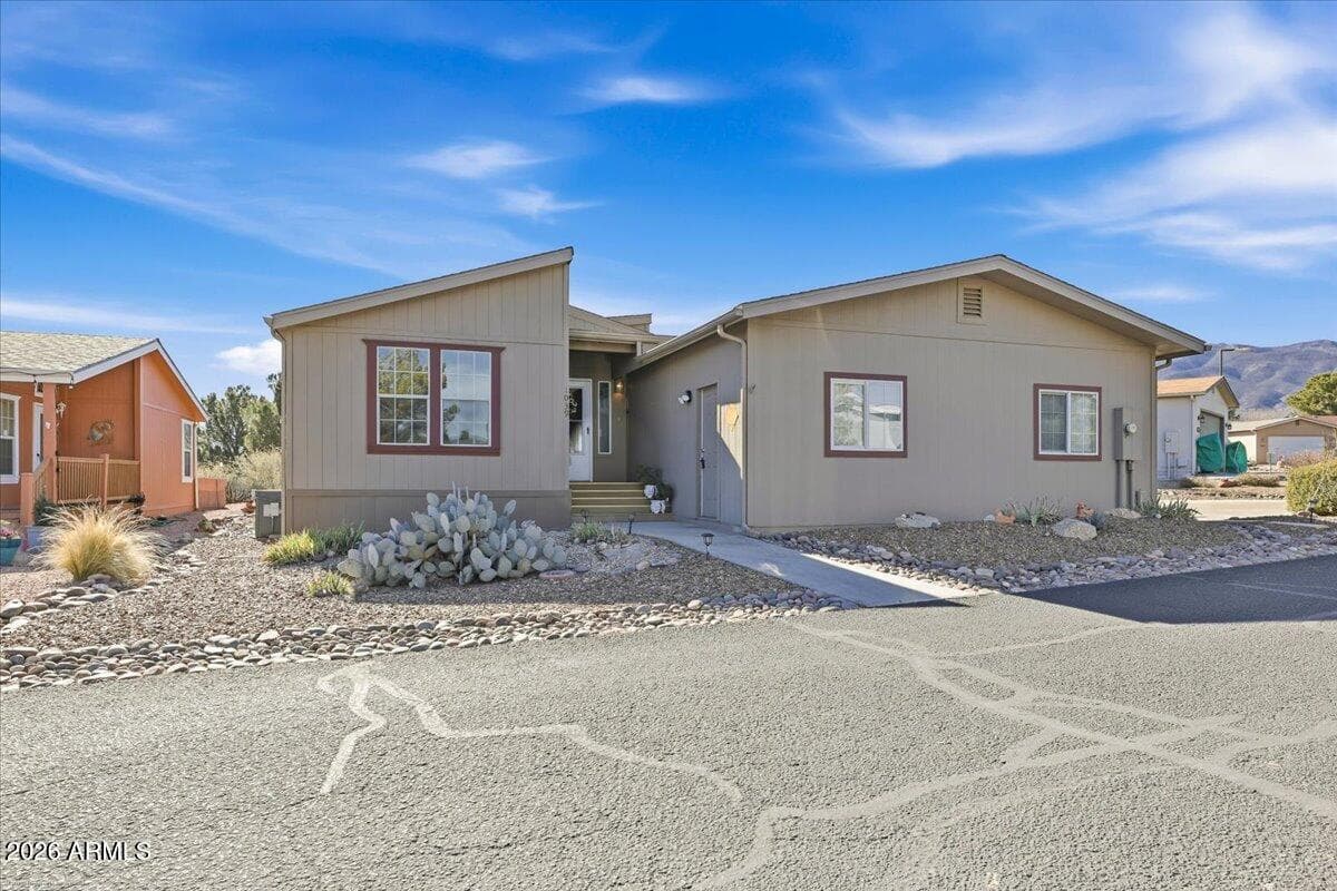 1039 W On The Greens Blvd — photo 1
