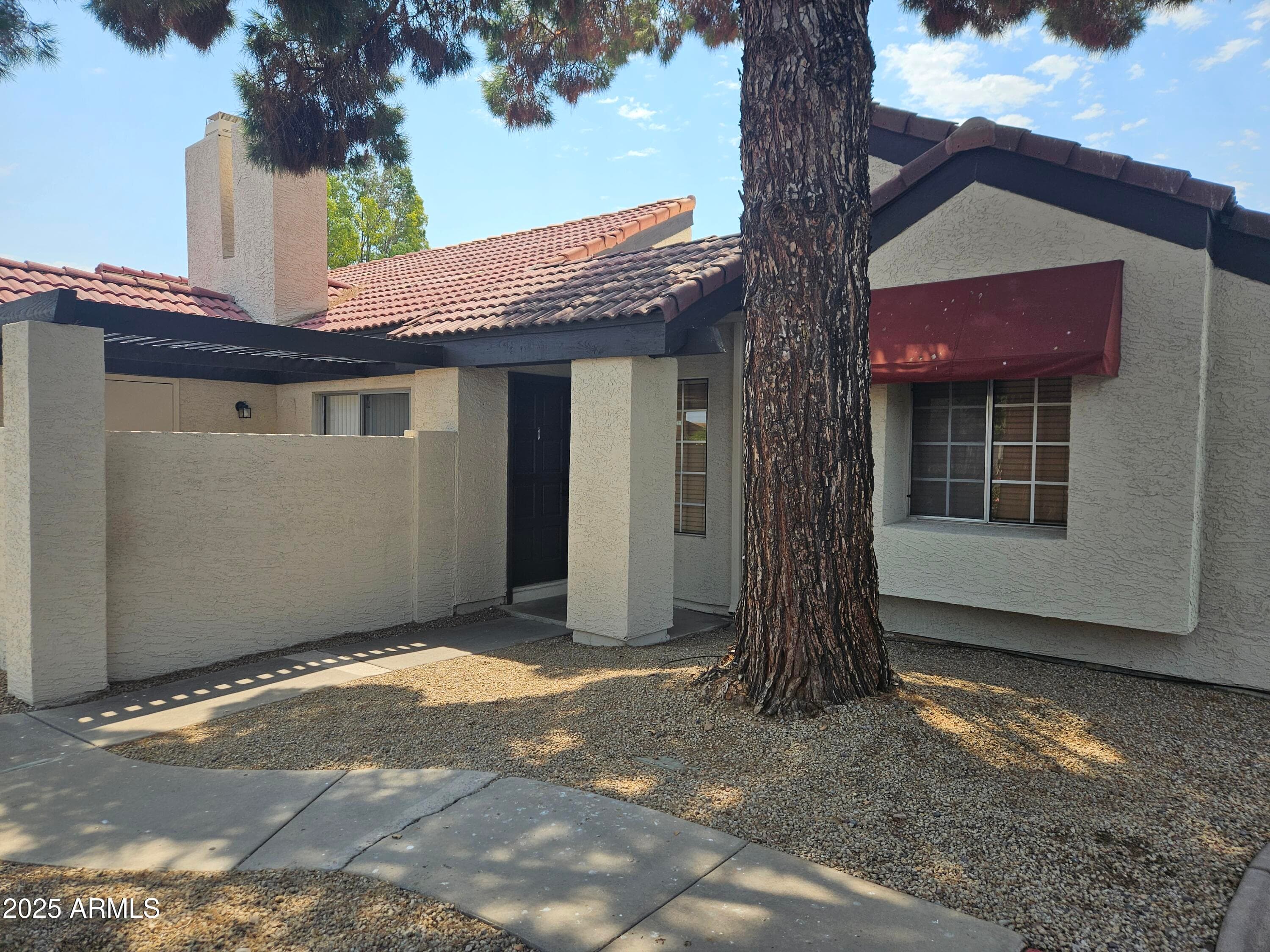 2129 E Kirkland Ln 1 — photo 1