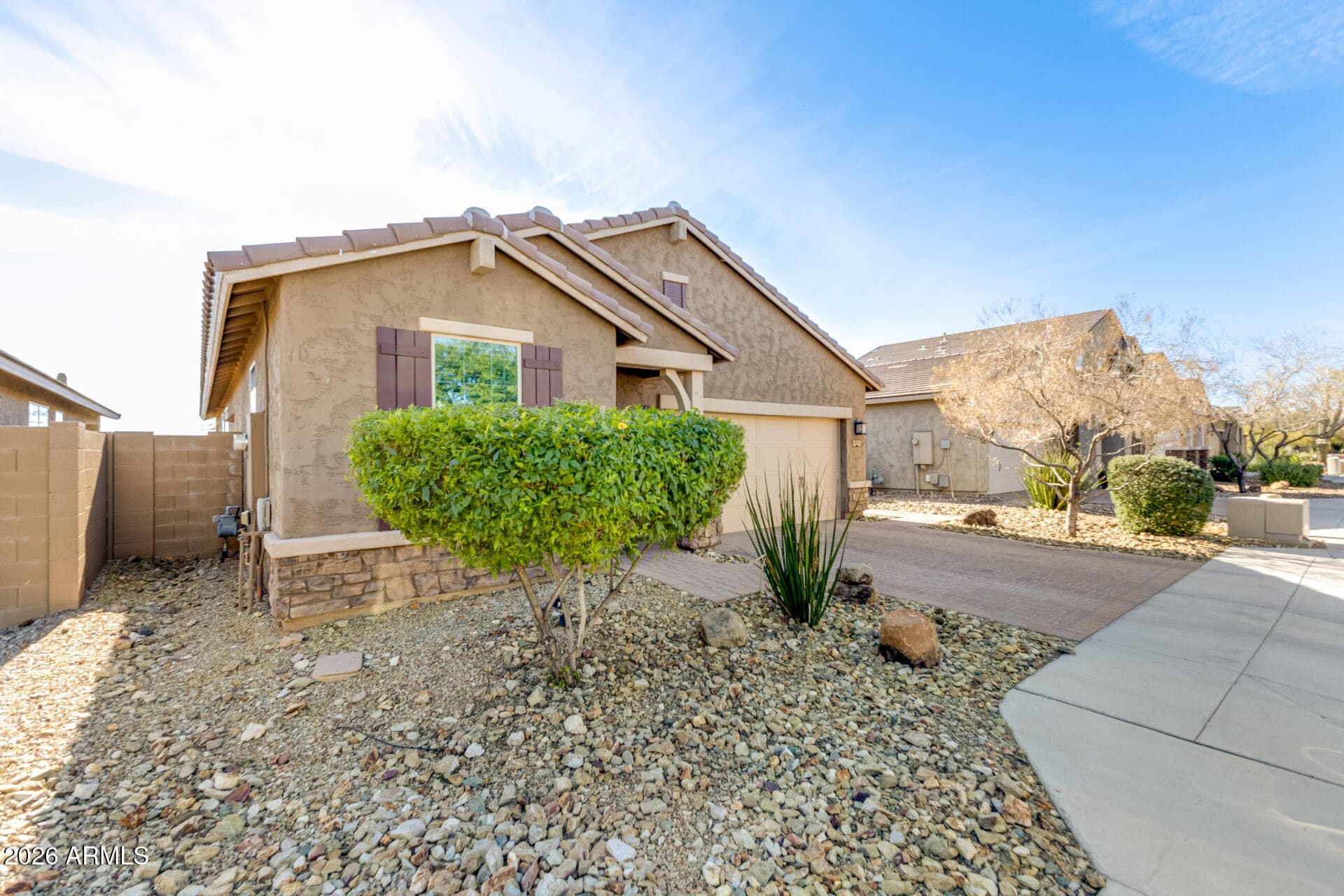 2929 W Laredo Ln — photo 2