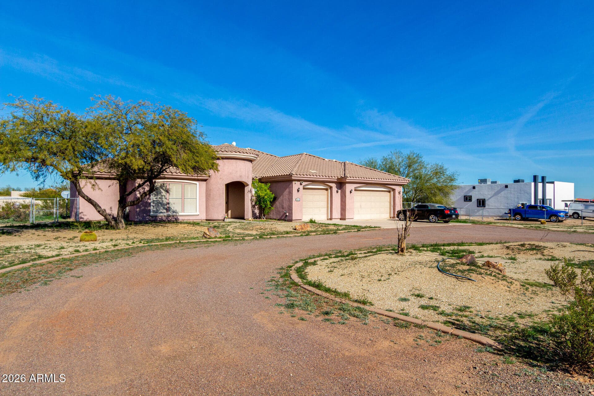 25234 W Blue Sky Dr — photo 2