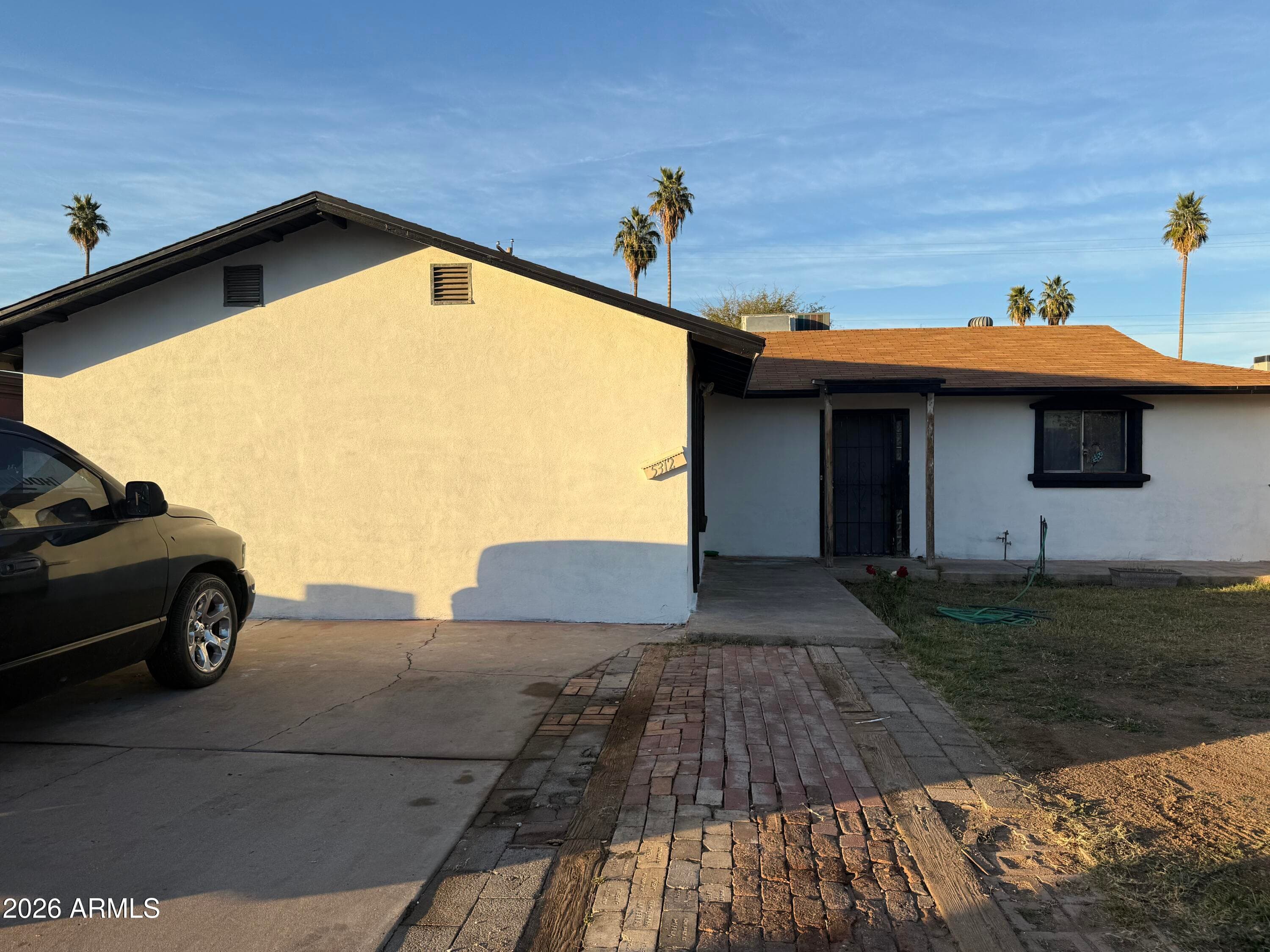 5312 W Edgemont Ave — photo 2