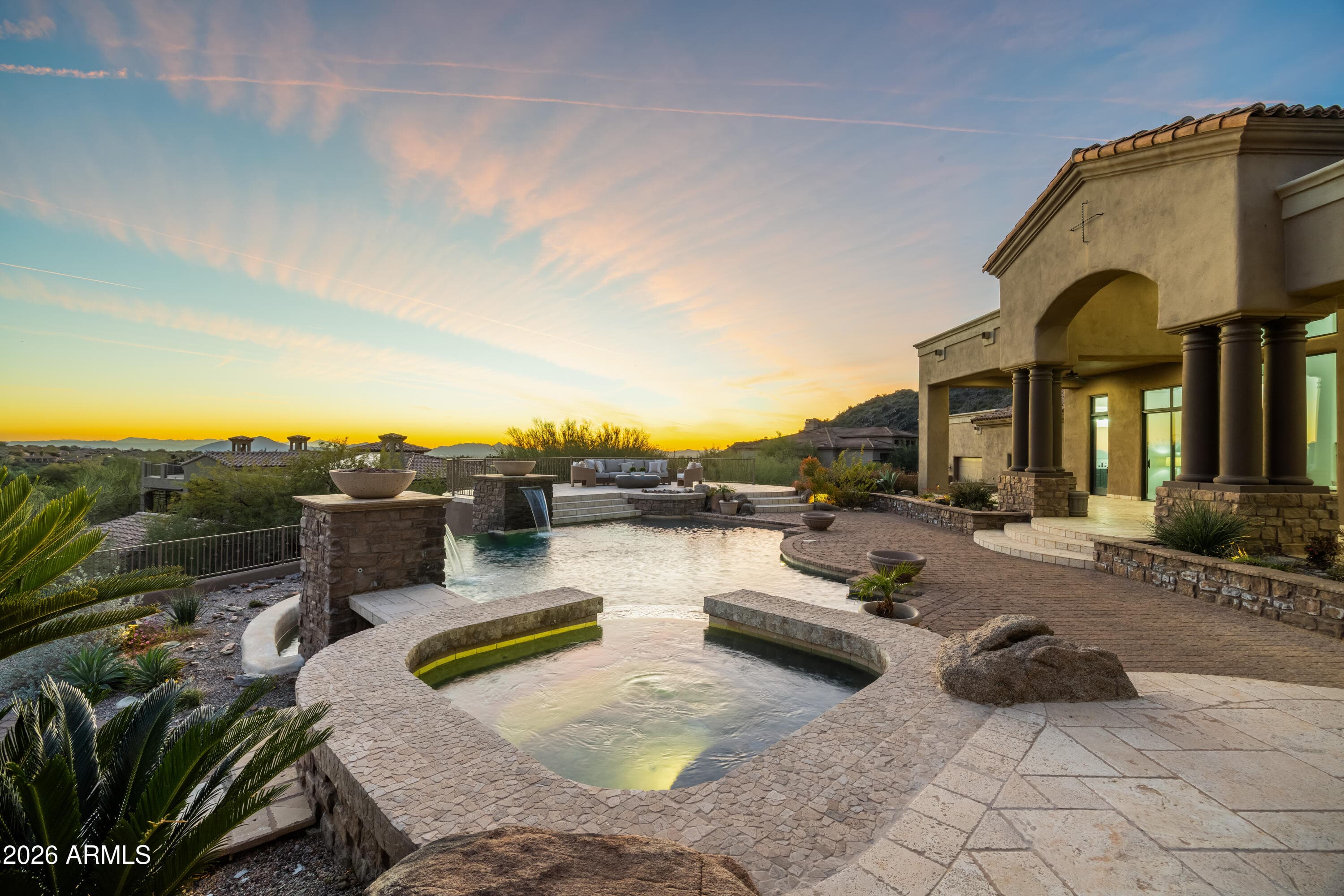 11475 E Paradise Ln — photo 2