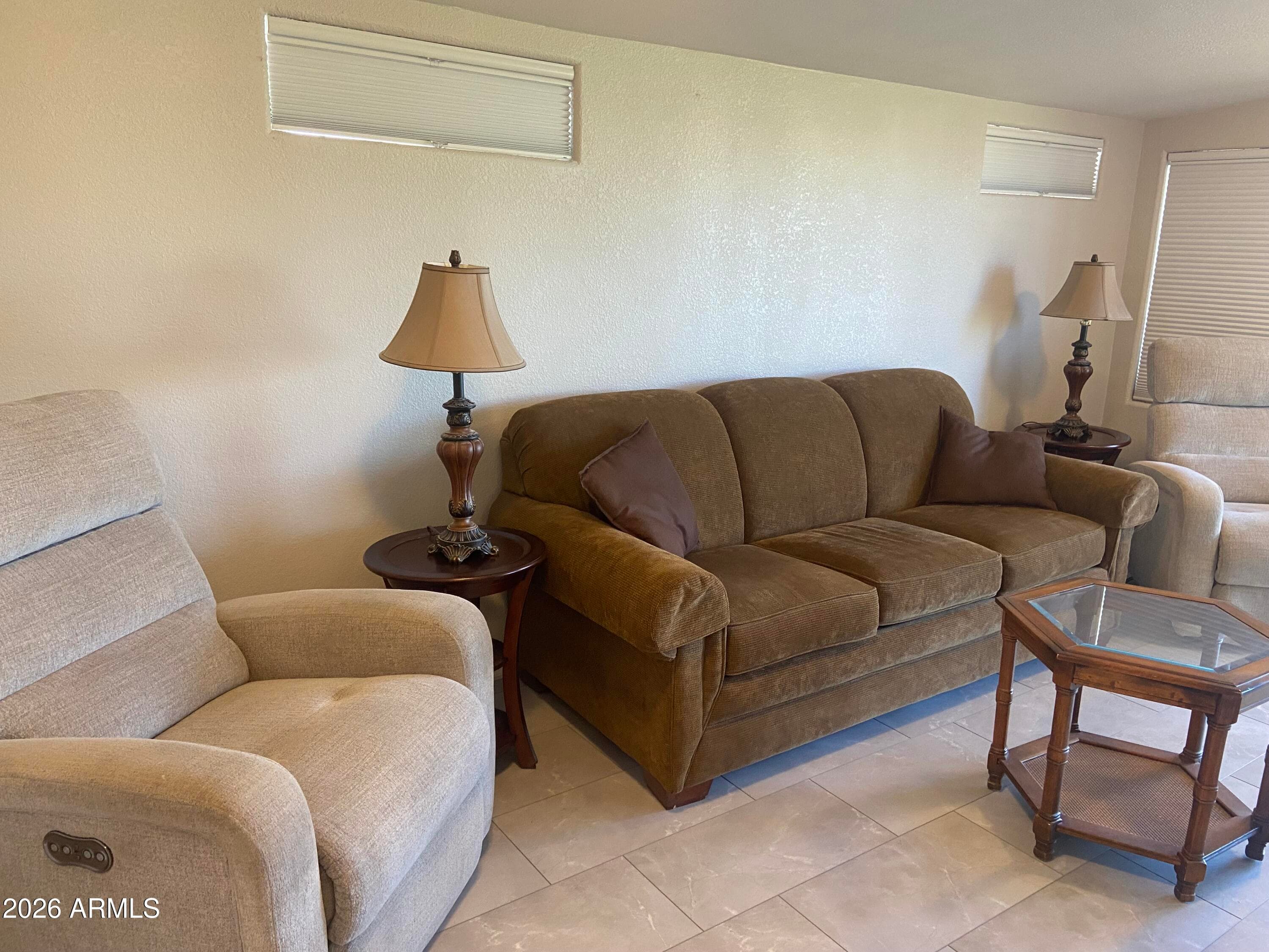 2275 S Seminole Dr — photo 2