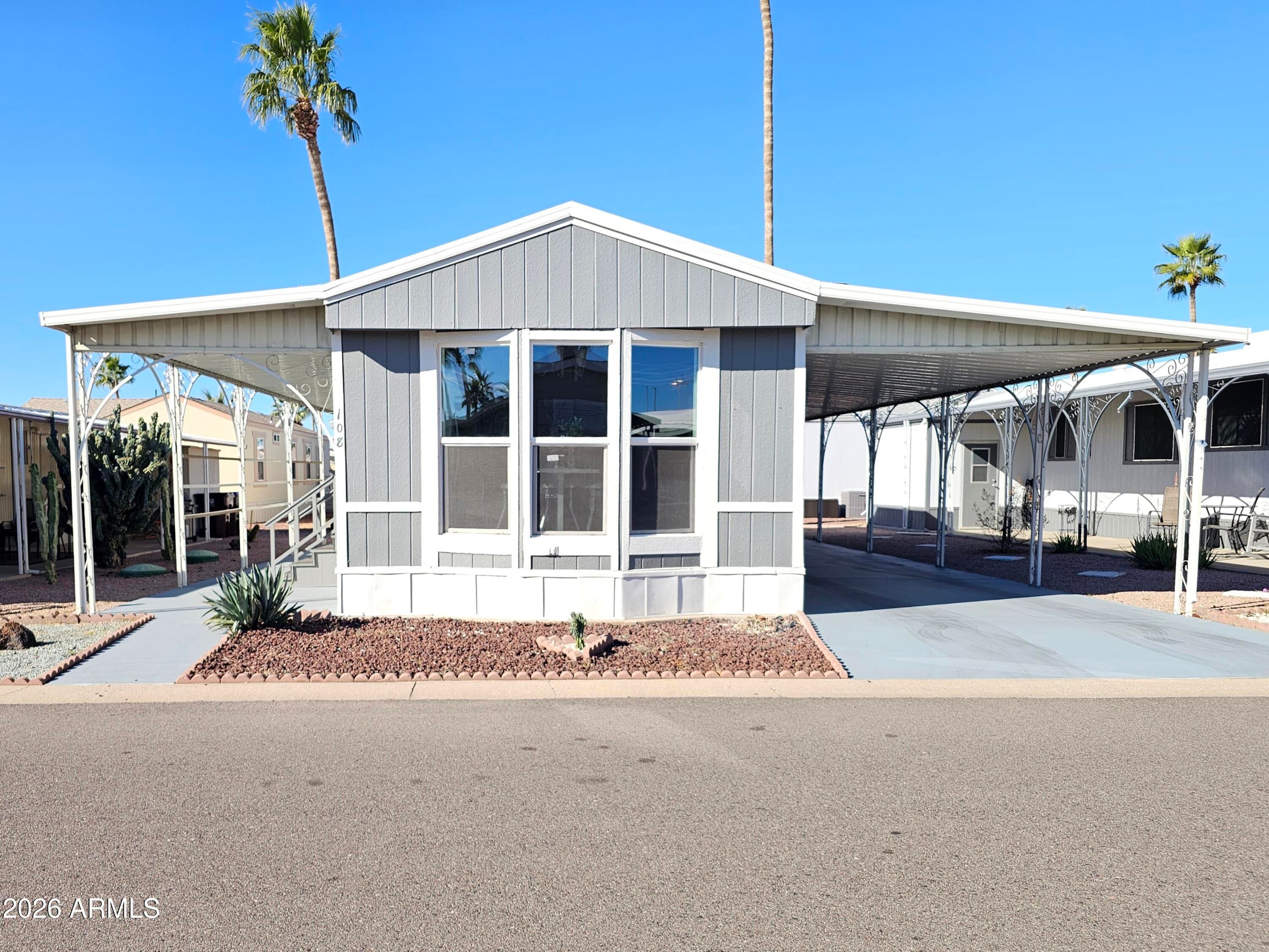 11101 E UNIVERSITY DR - Photo 3