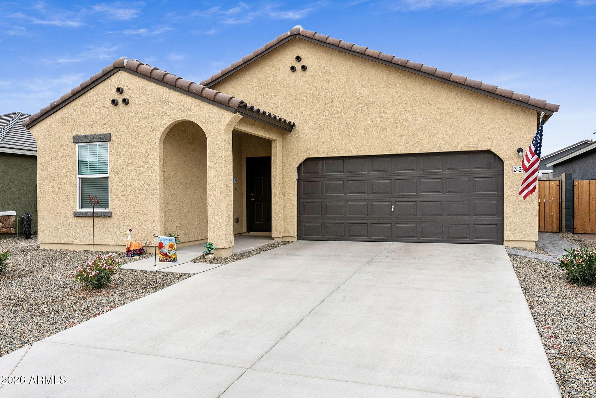 24246 W Hidalgo Ave — photo 1