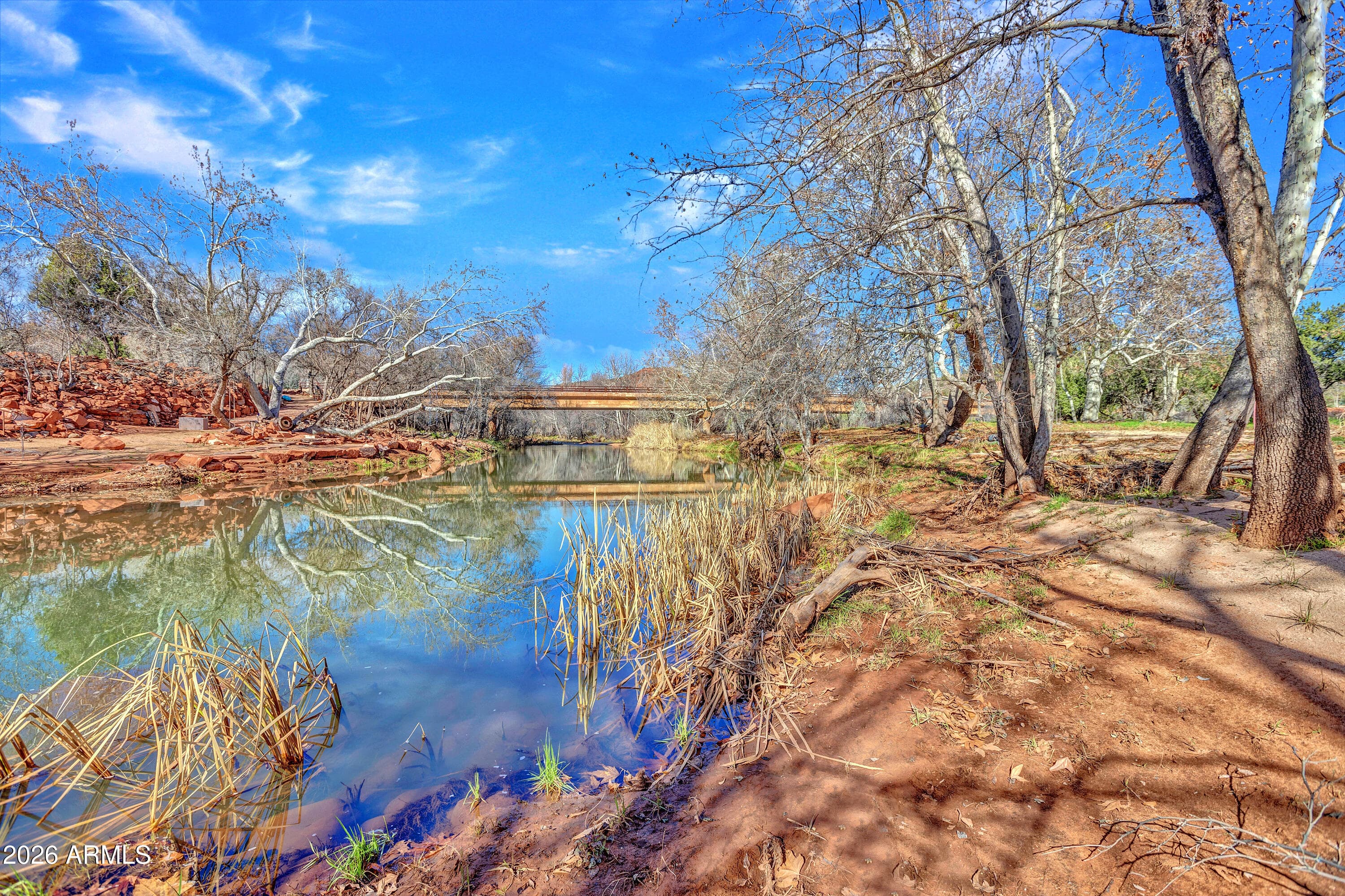 407 Loy Ln — photo 1