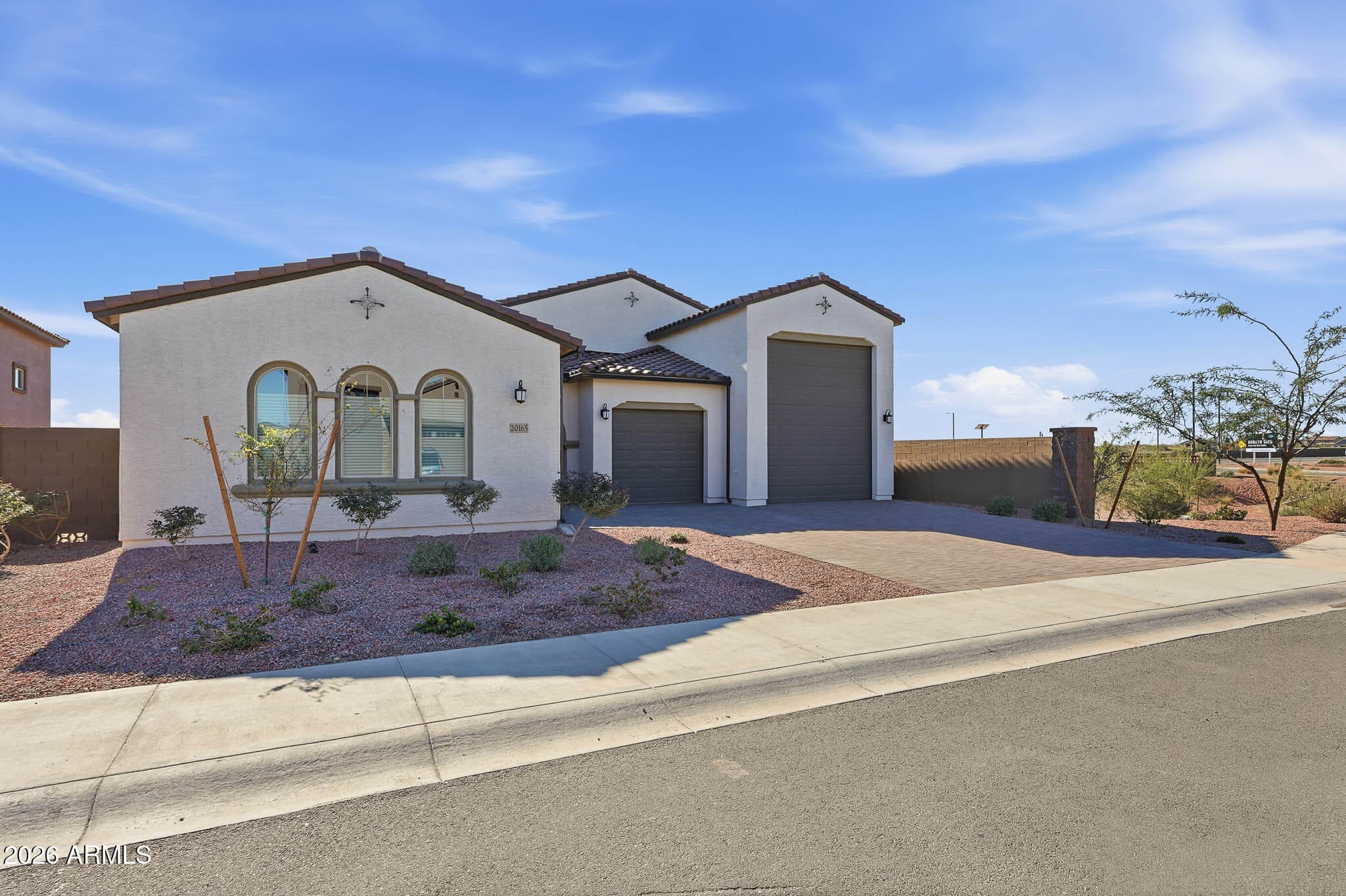 20165 W Catalina Dr — photo 2