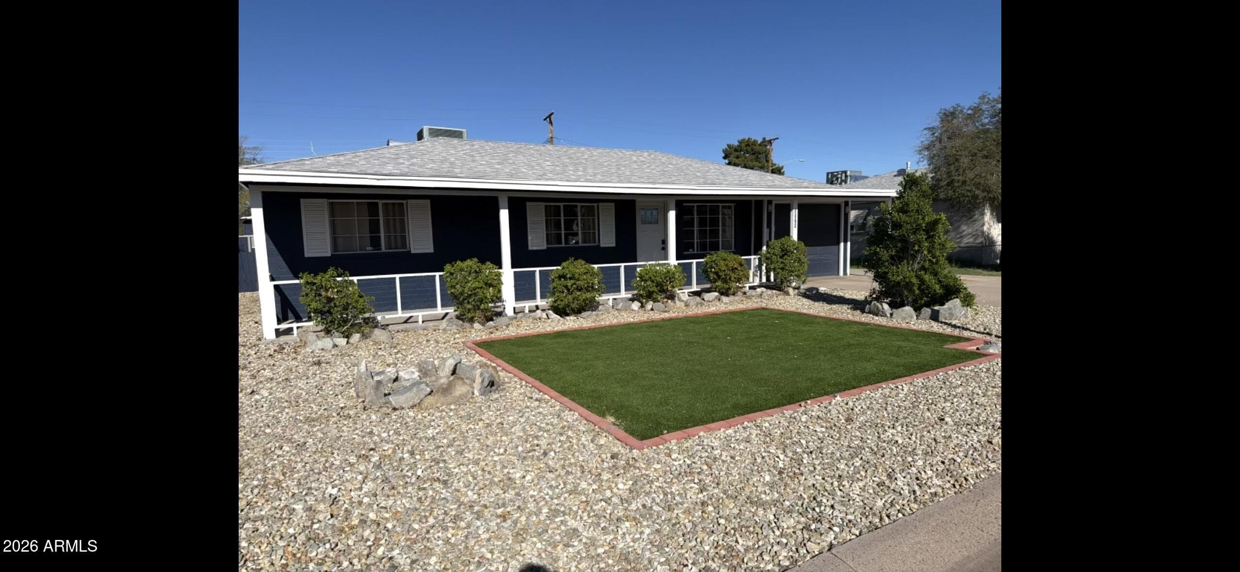 2324 W Claremont St — photo 2