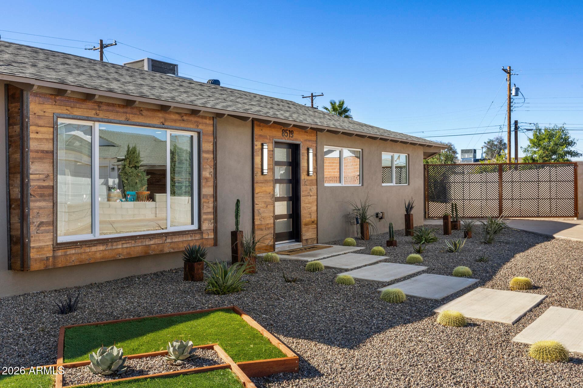 8519 E Northland Dr — photo 1