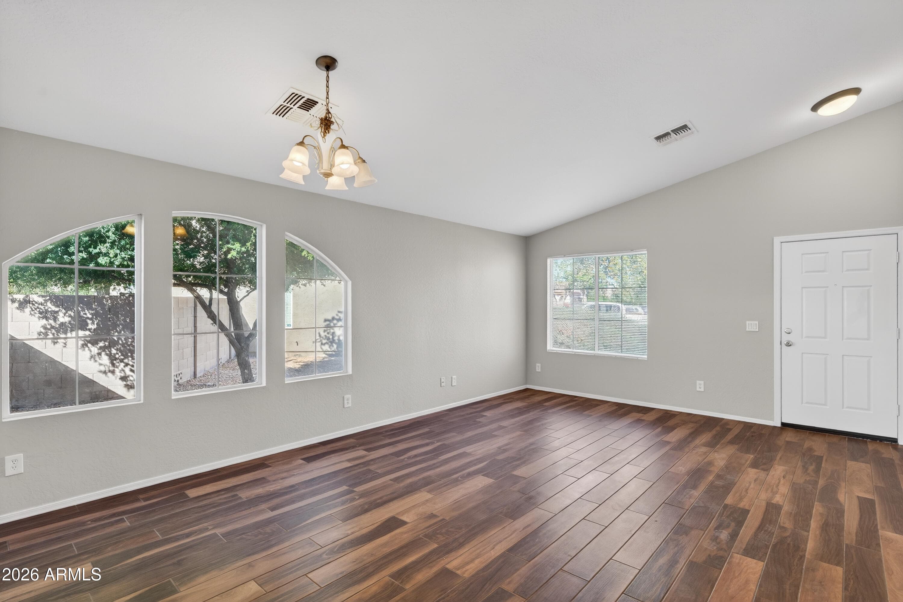 45333 W SAGE BRUSH DR - Photo 3