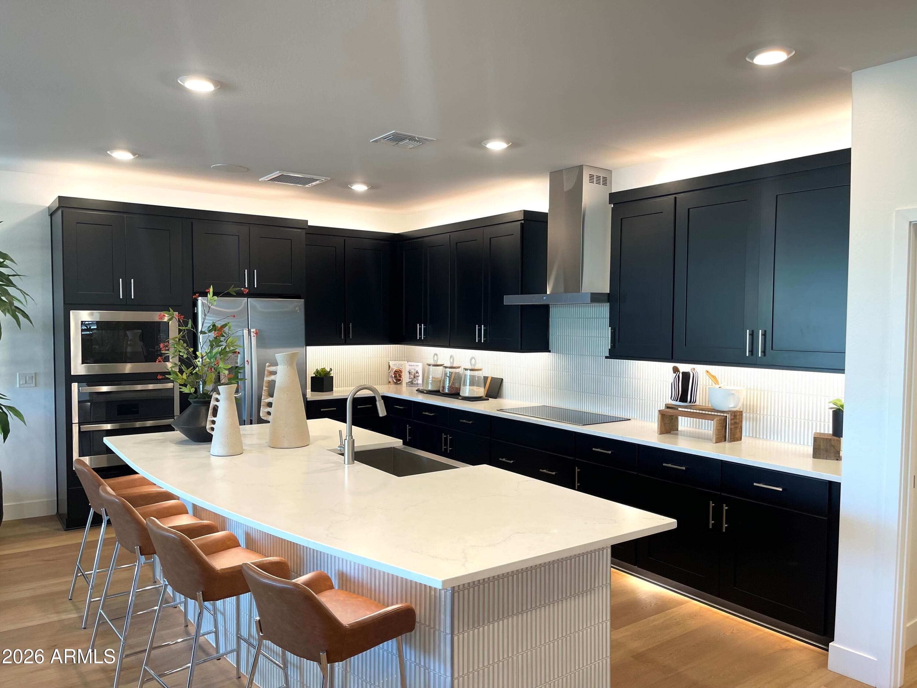 9972 W Avalon Dr — photo 2