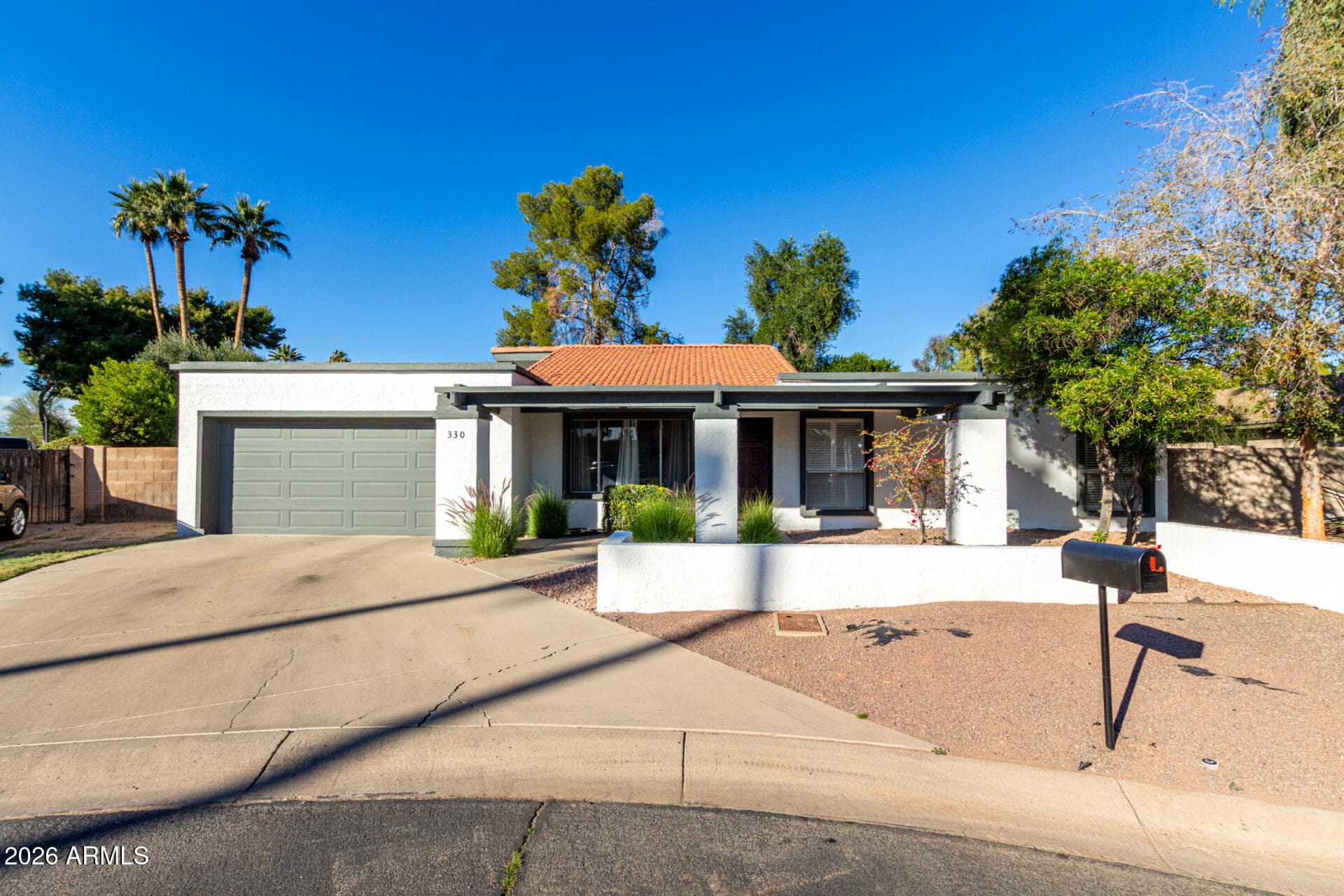 330 W Cardeno Circle — photo 2