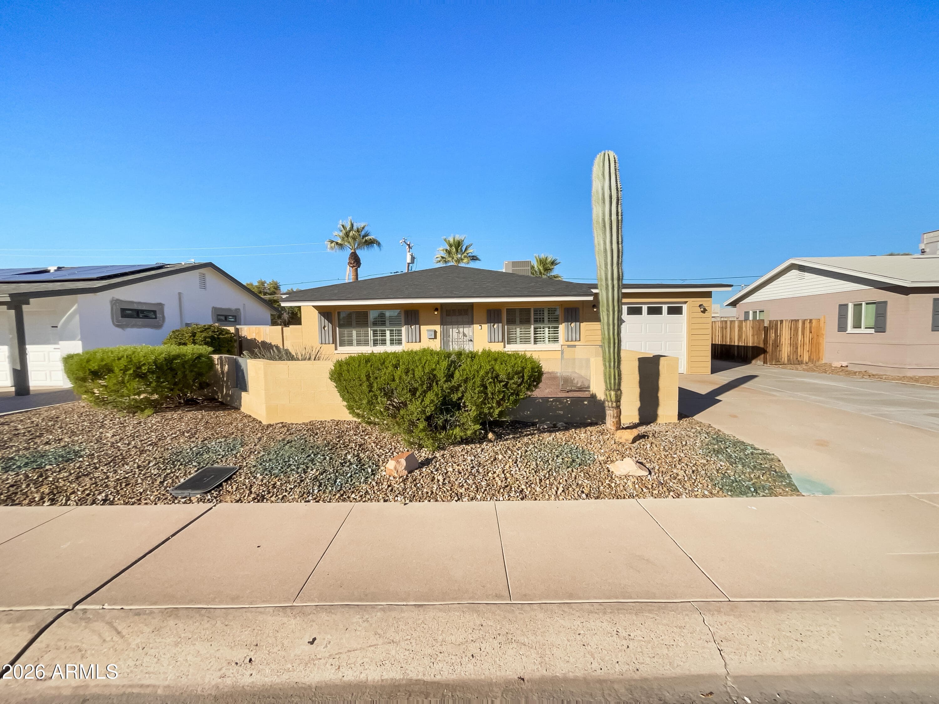 7626 E Catalina Dr — photo 1