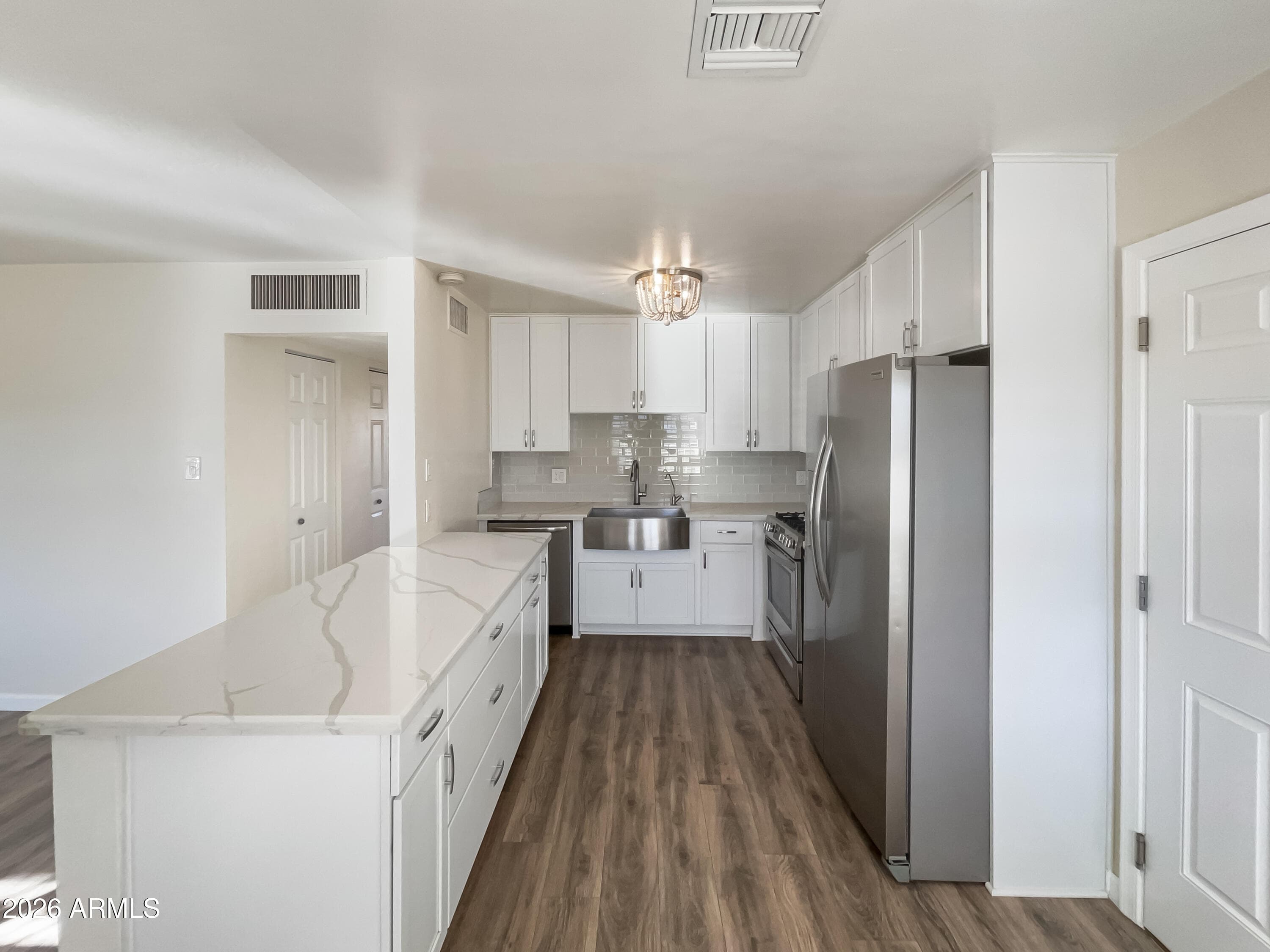 7626 E Catalina Dr — photo 2