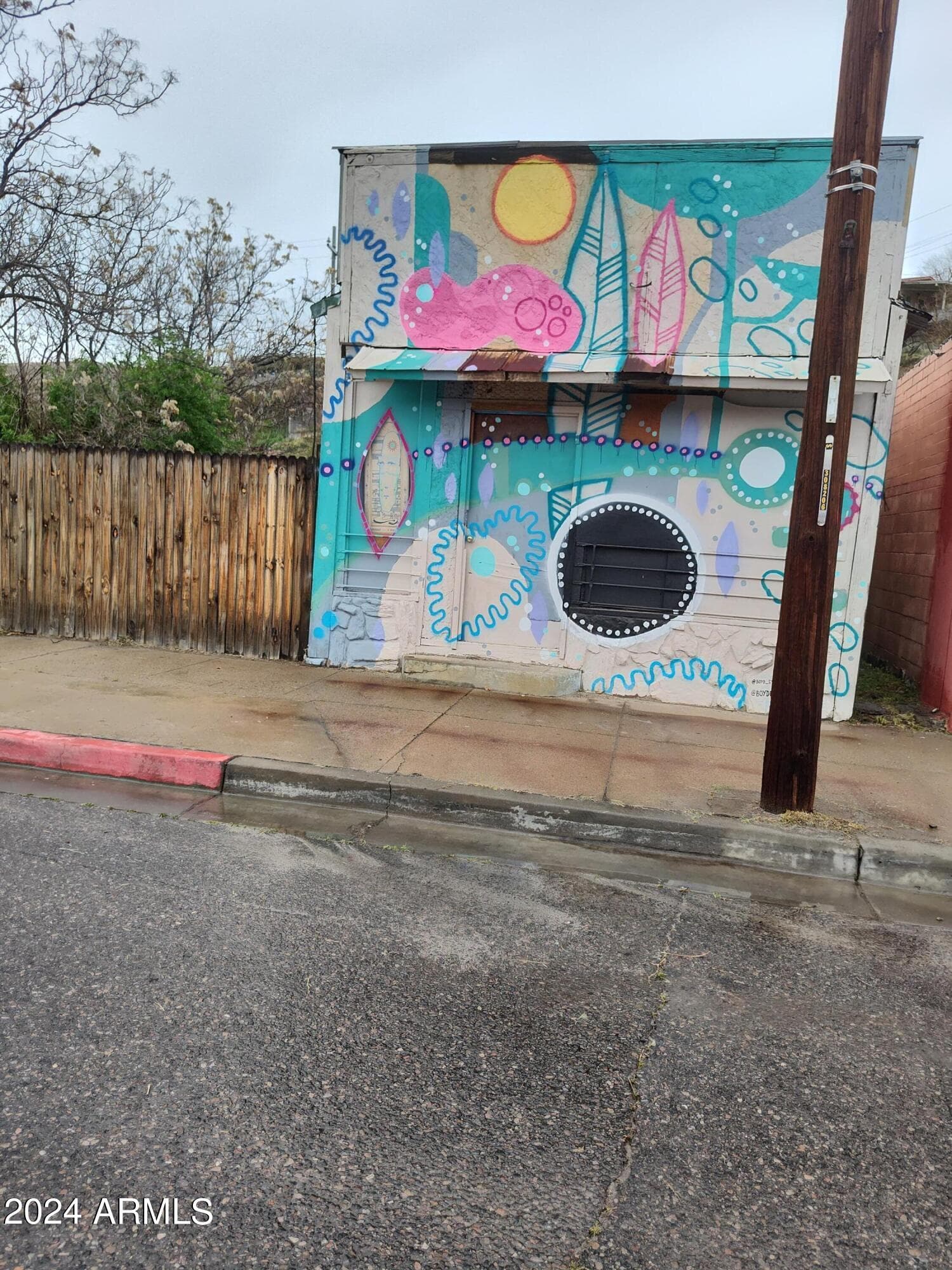 728 W Sullivan St — photo 2