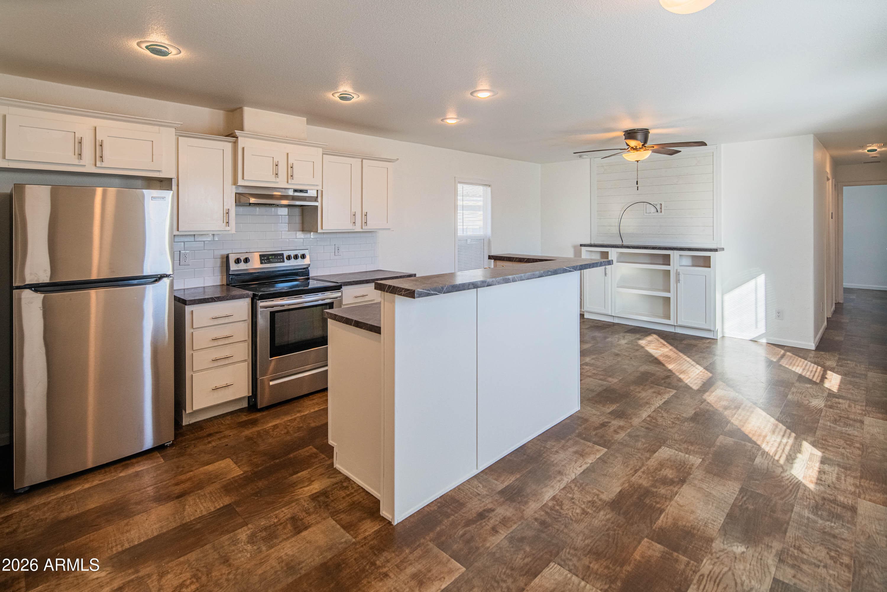 5601 W Missouri Ave 157 — photo 1