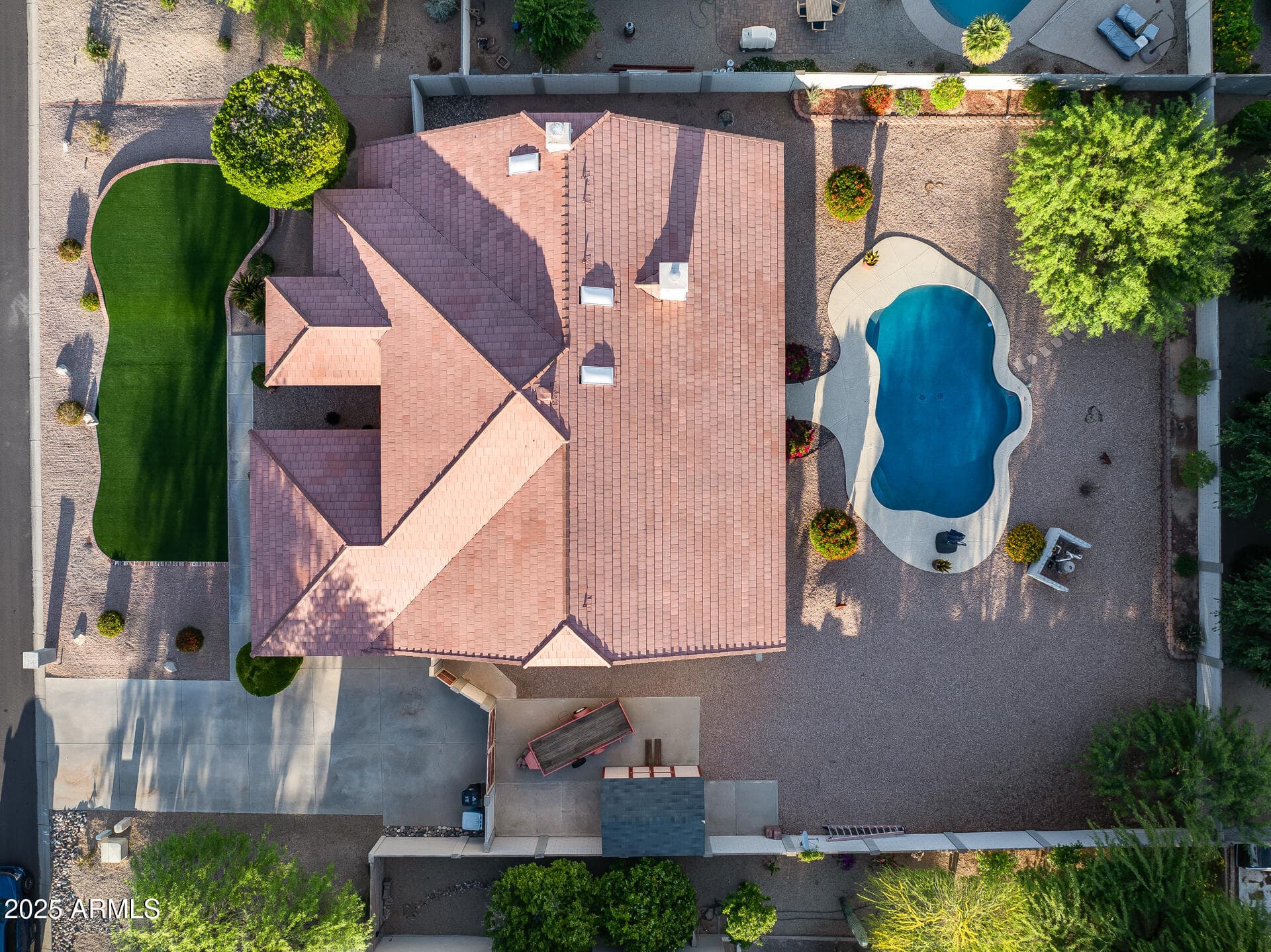 4637 W Misty Willow Ln — photo 2