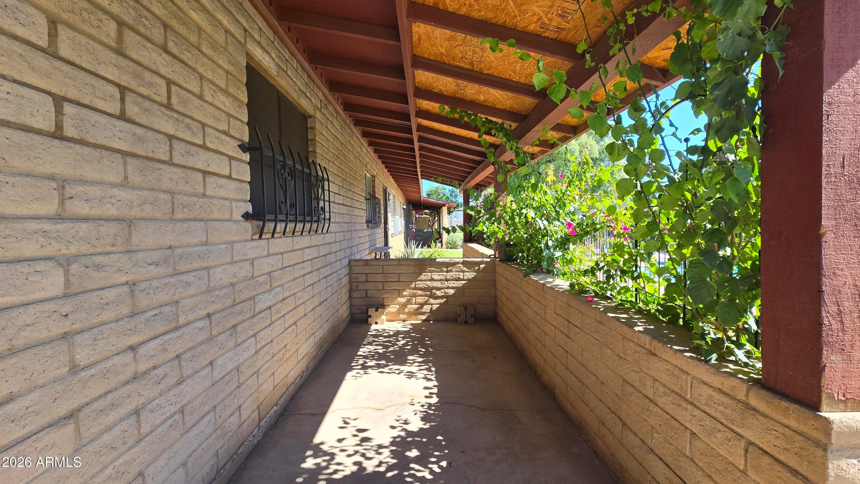 6739 N 16th St 14 — photo 2