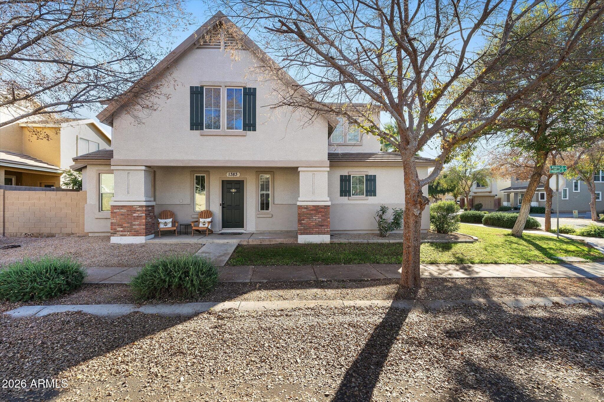 1383 S Pheasant Dr — photo 1