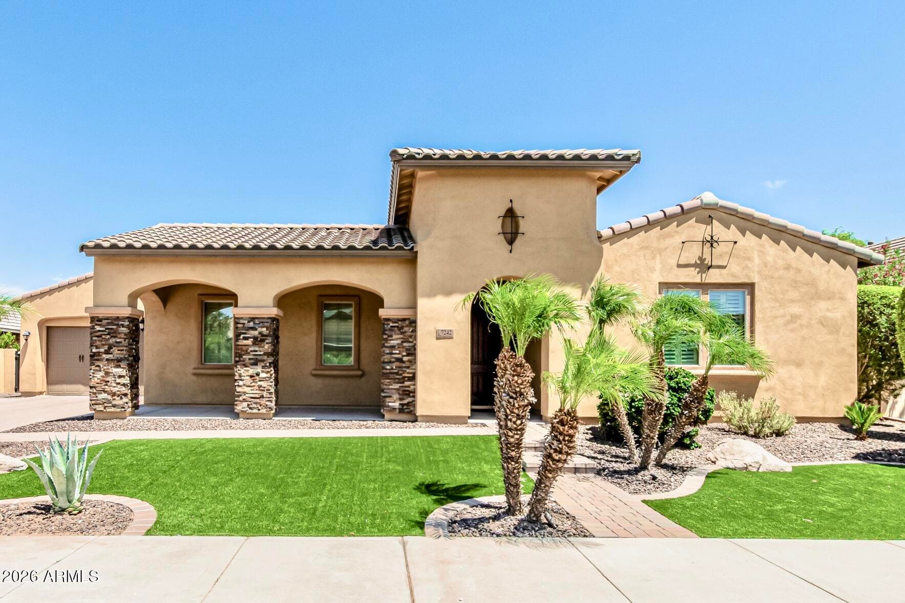 7242 W Rowel Rd — photo 29