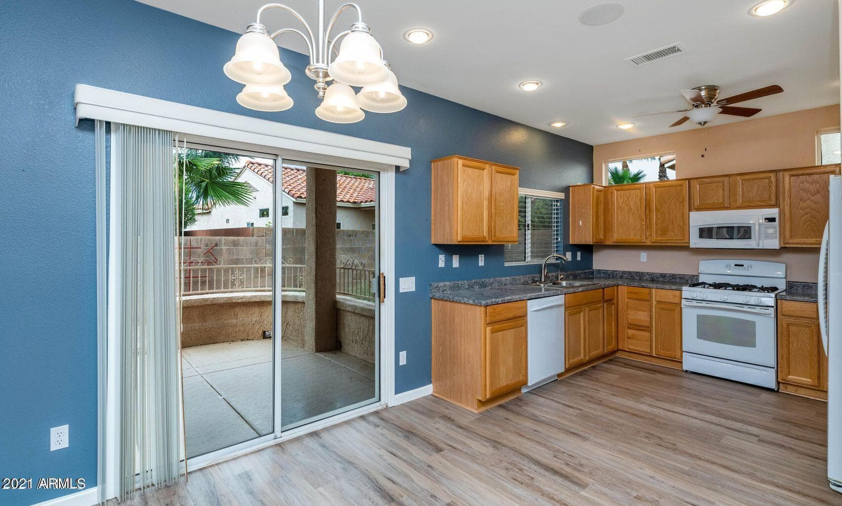 15413 W Domingo Ln — photo 2