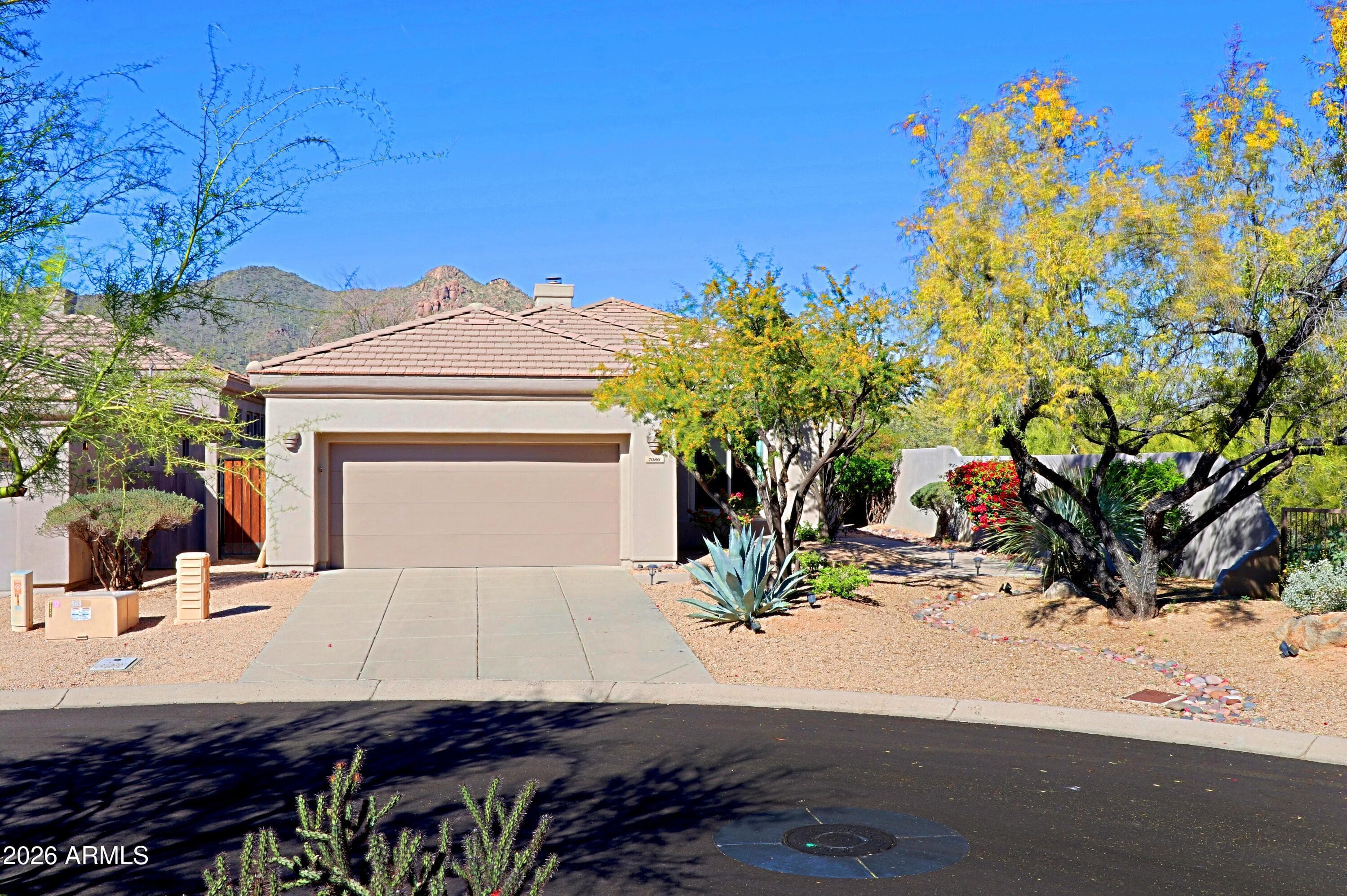7086 E Whispering Mesquite Trail — photo 1
