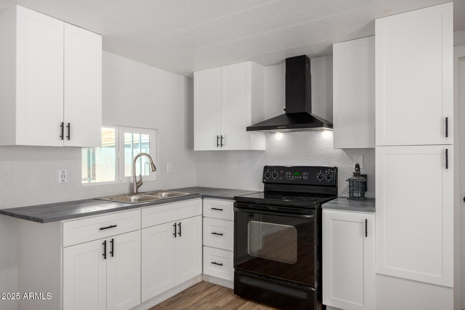 2050 W DUNLAP AVE - Photo 4
