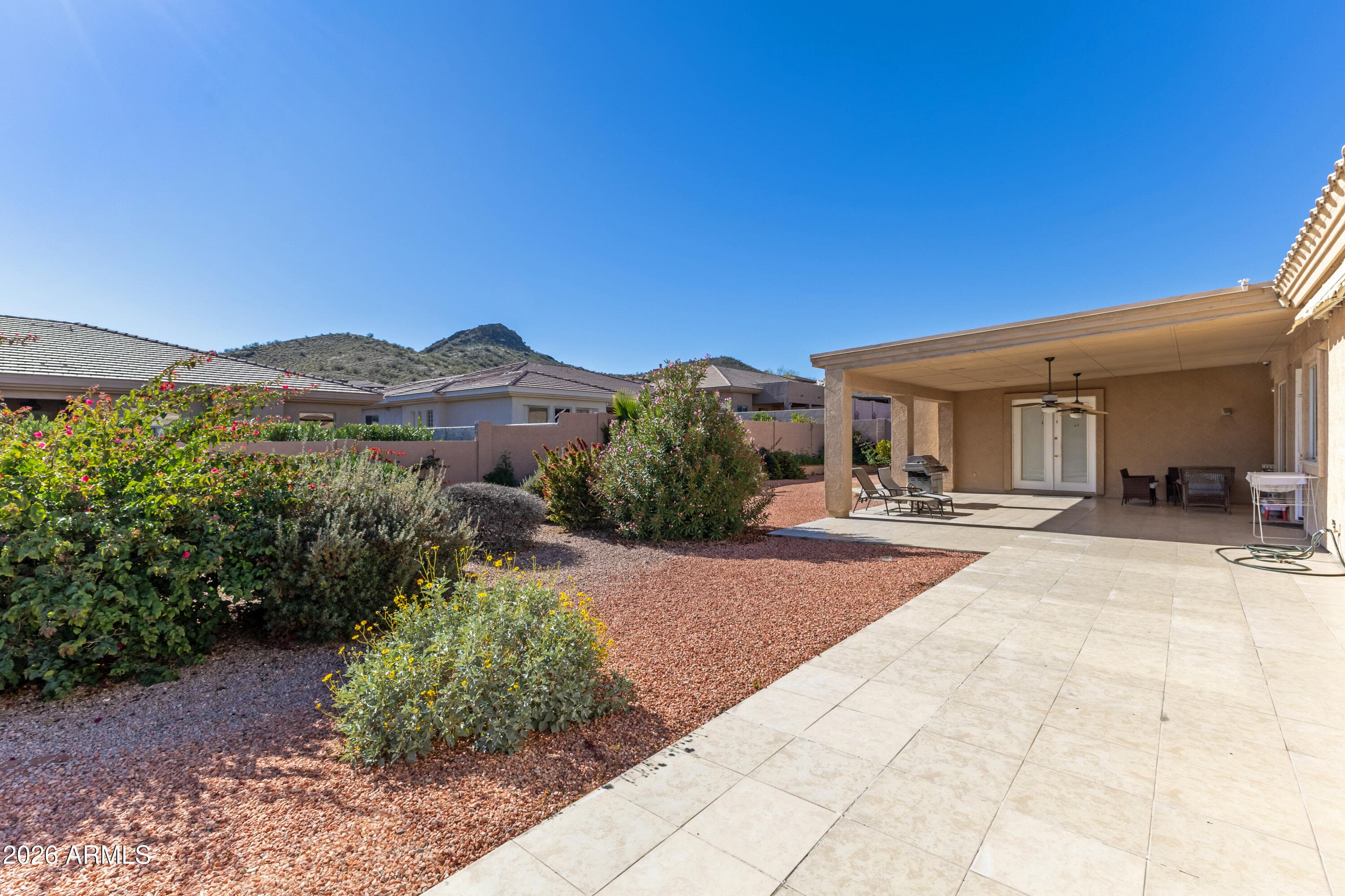 2723 E Acoma Dr — photo 2
