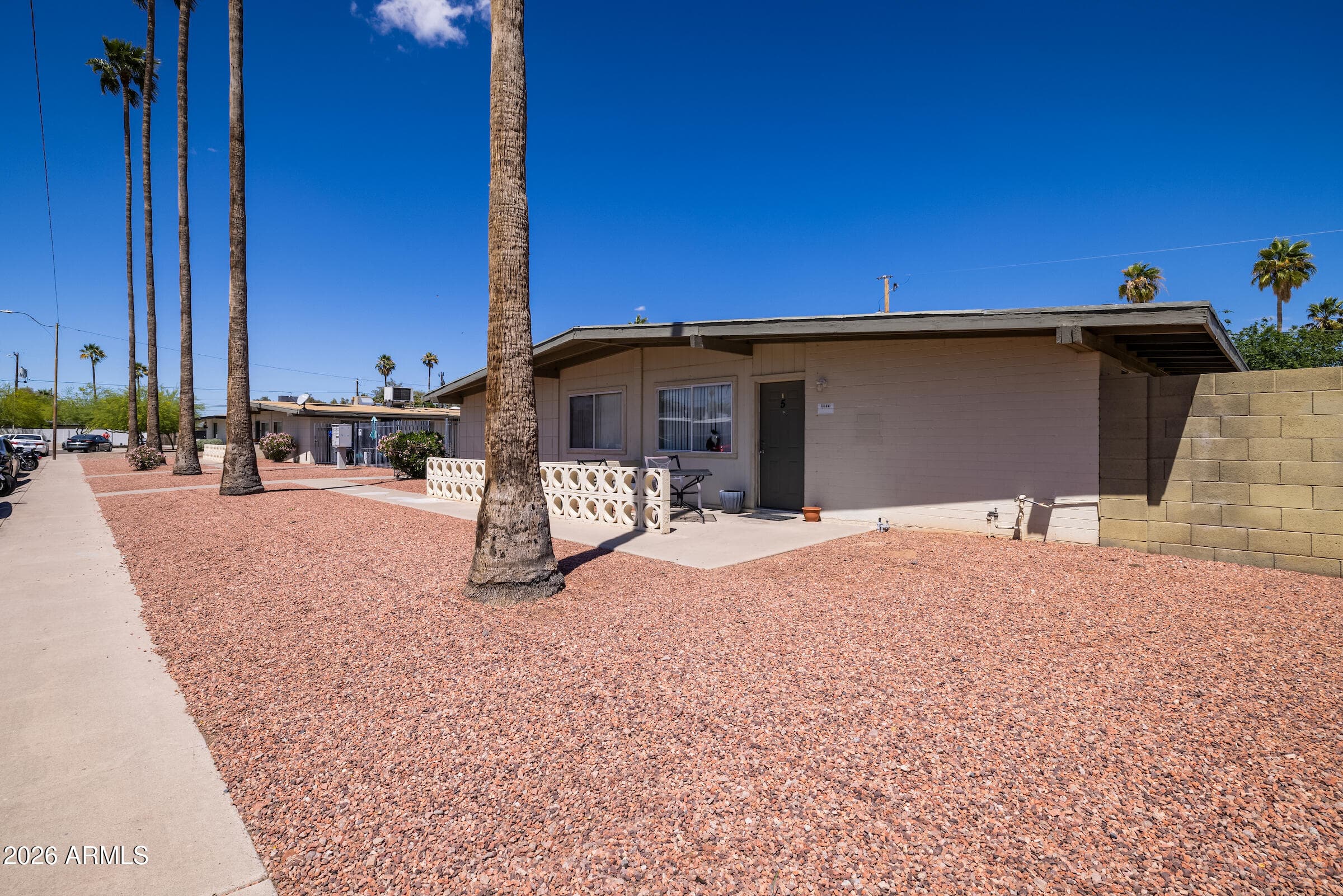 6644 E Cheery Lynn Rd — photo 1