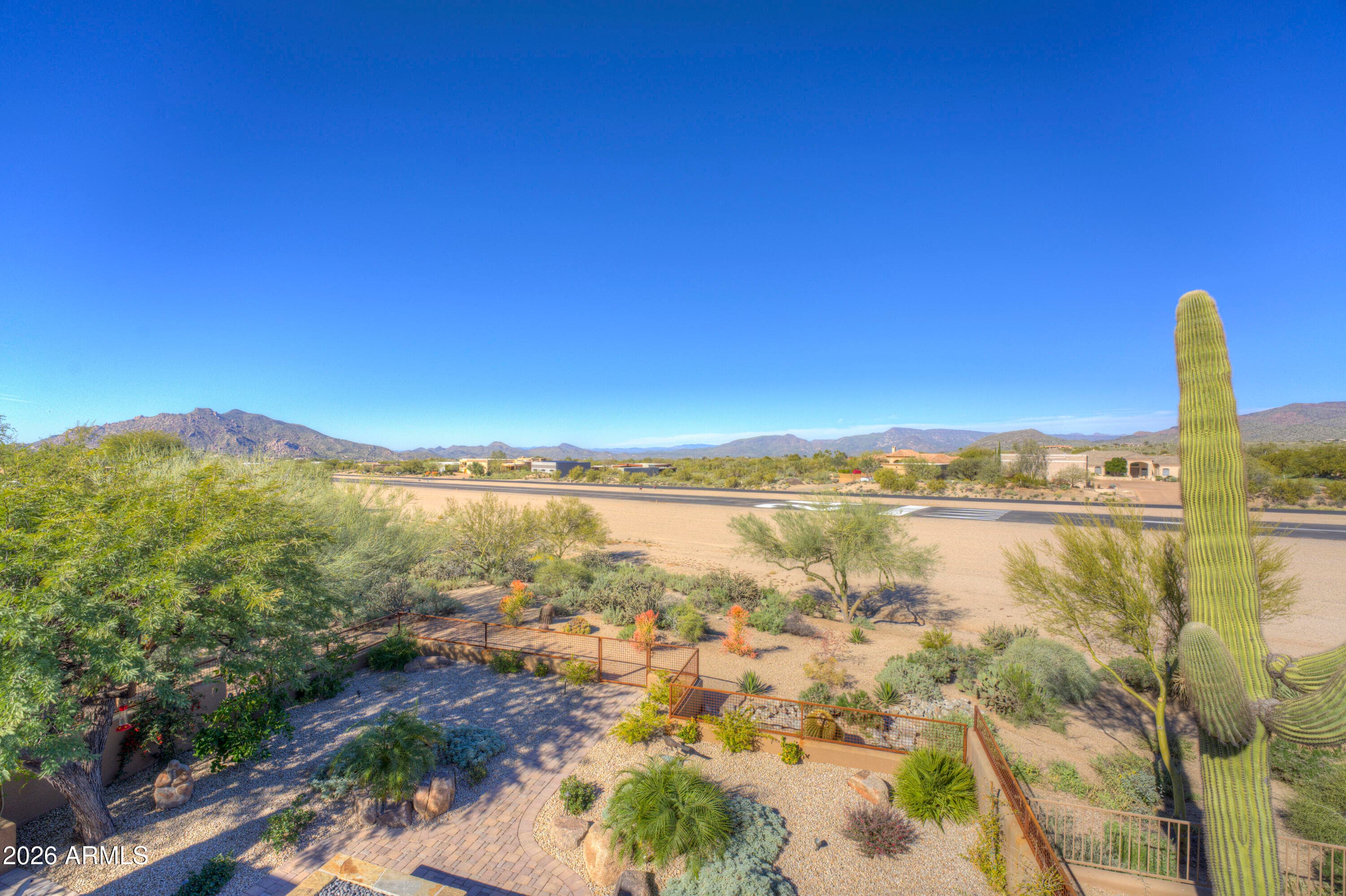 8502 E CAVE CREEK RD - Photo 4