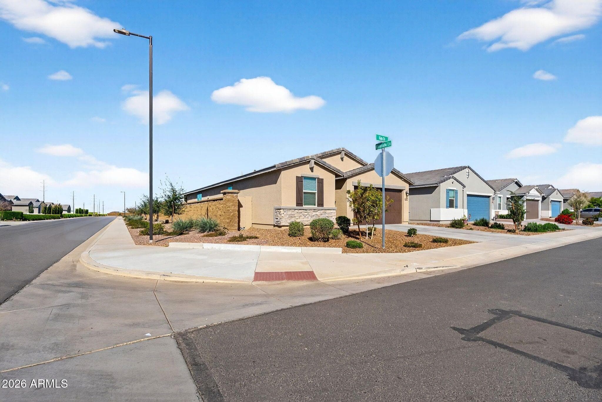 2898 E Kim Dr — photo 2