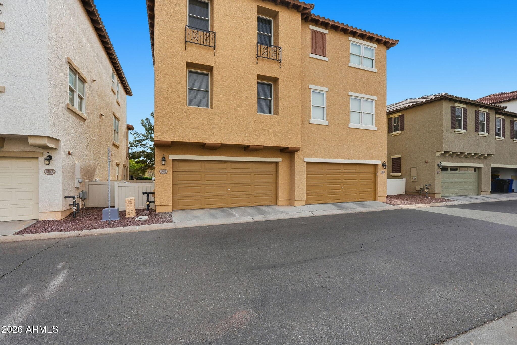 3671 E LESLIE DR - Photo 1