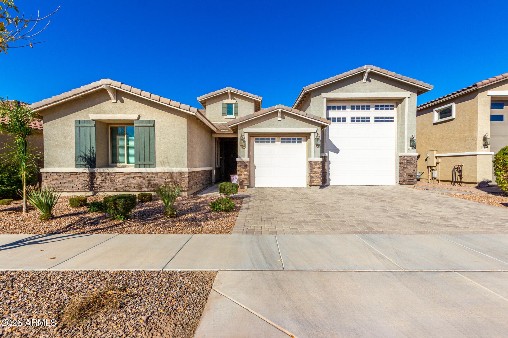 22494 E Russet Rd — photo 1