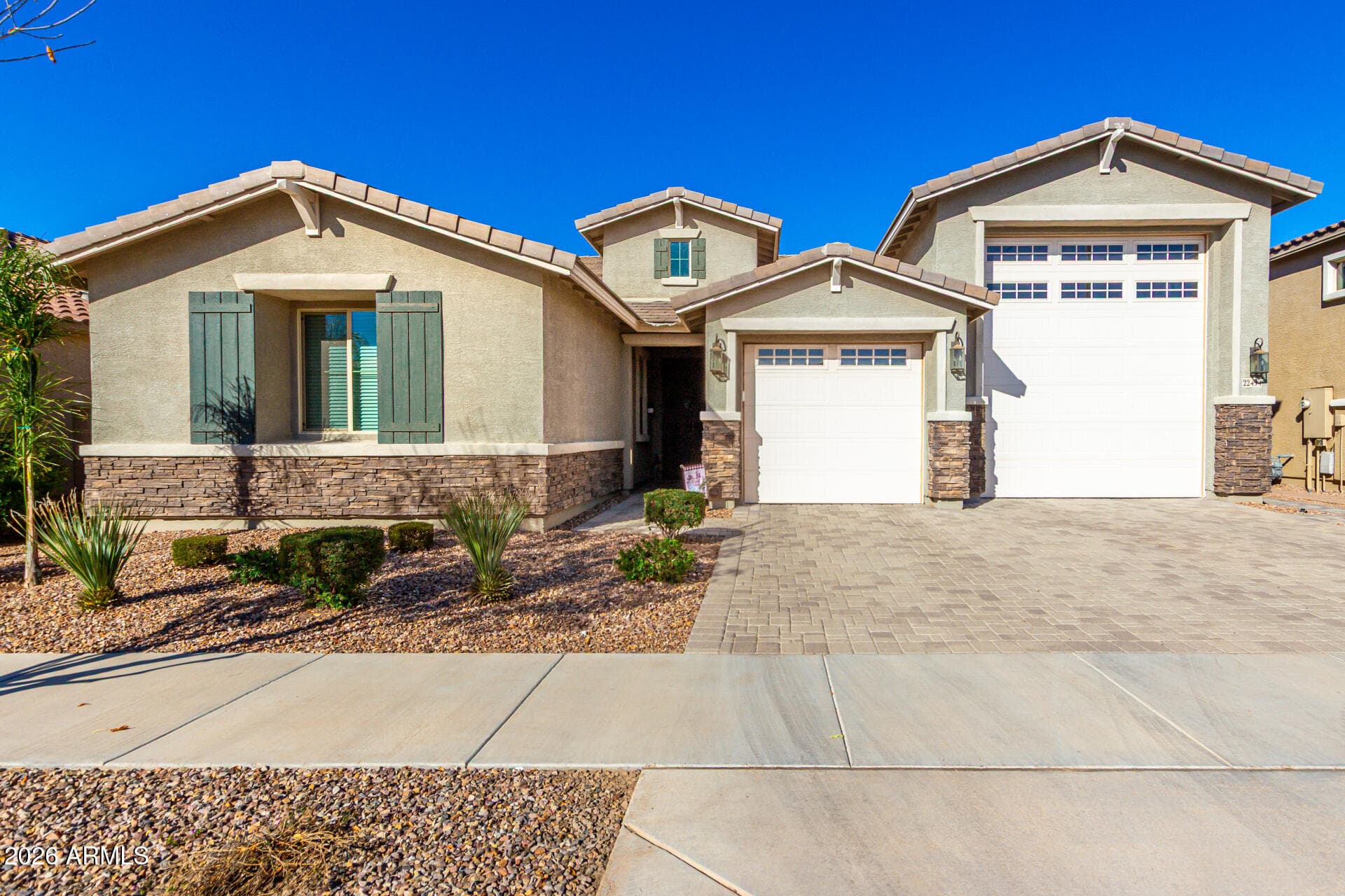 22494 E Russet Rd — photo 2