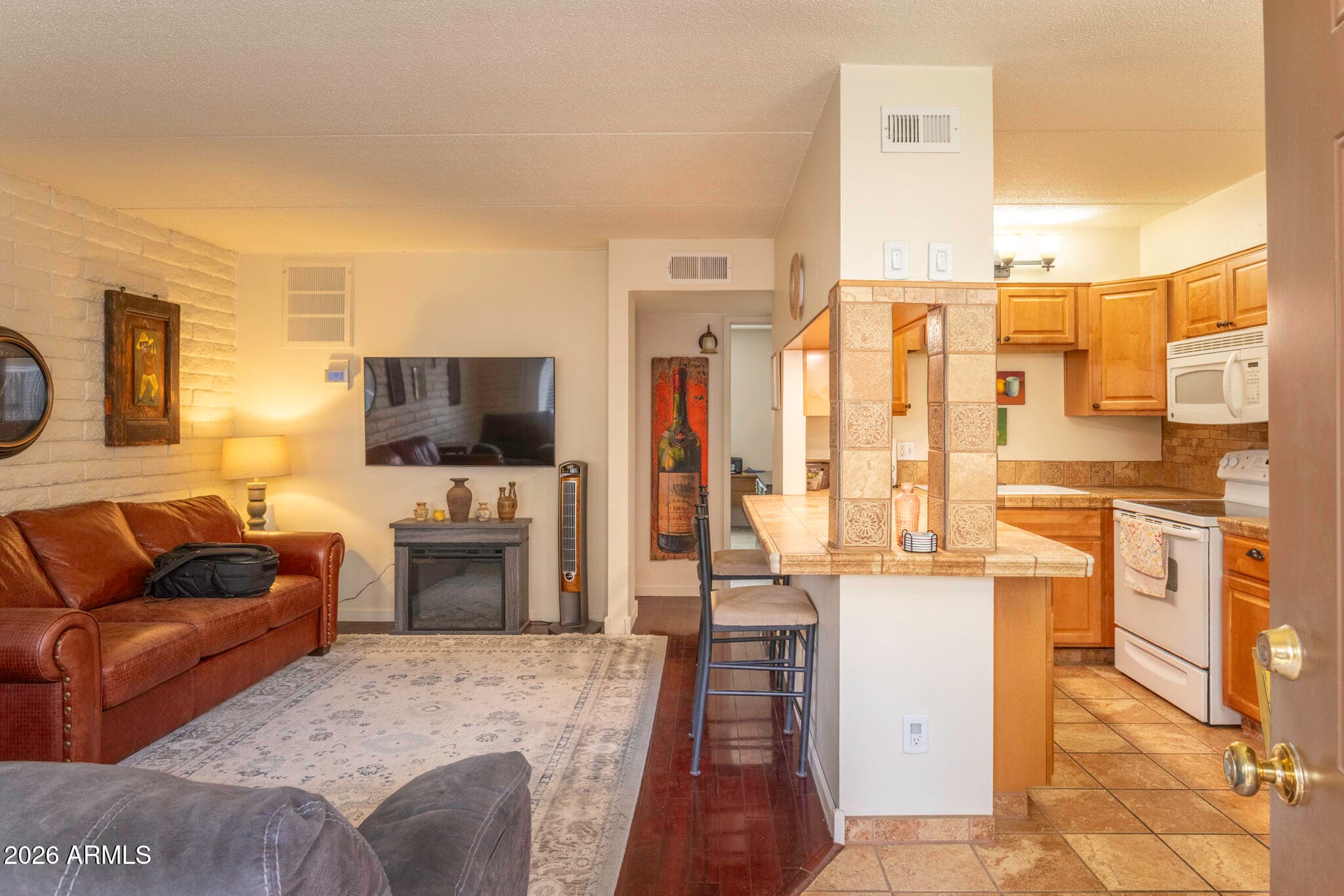 90 W Yavapai W St 1 — photo 1