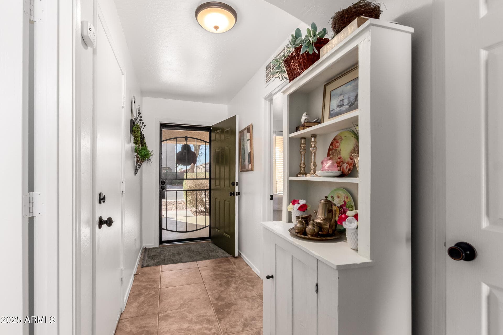 468 E WOLF HOLLOW DR - Photo 2