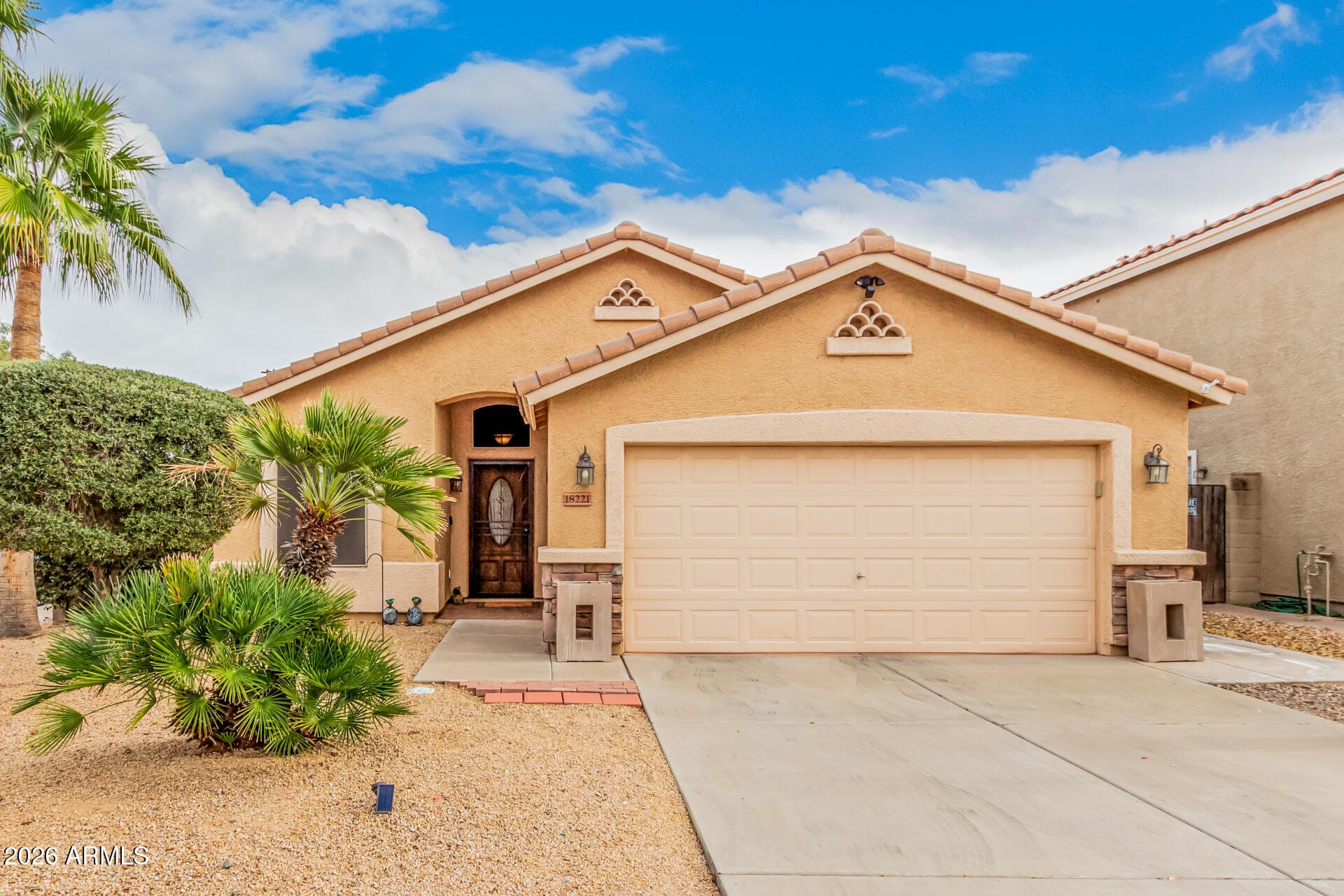 18221 N Skyhawk Dr — photo 1