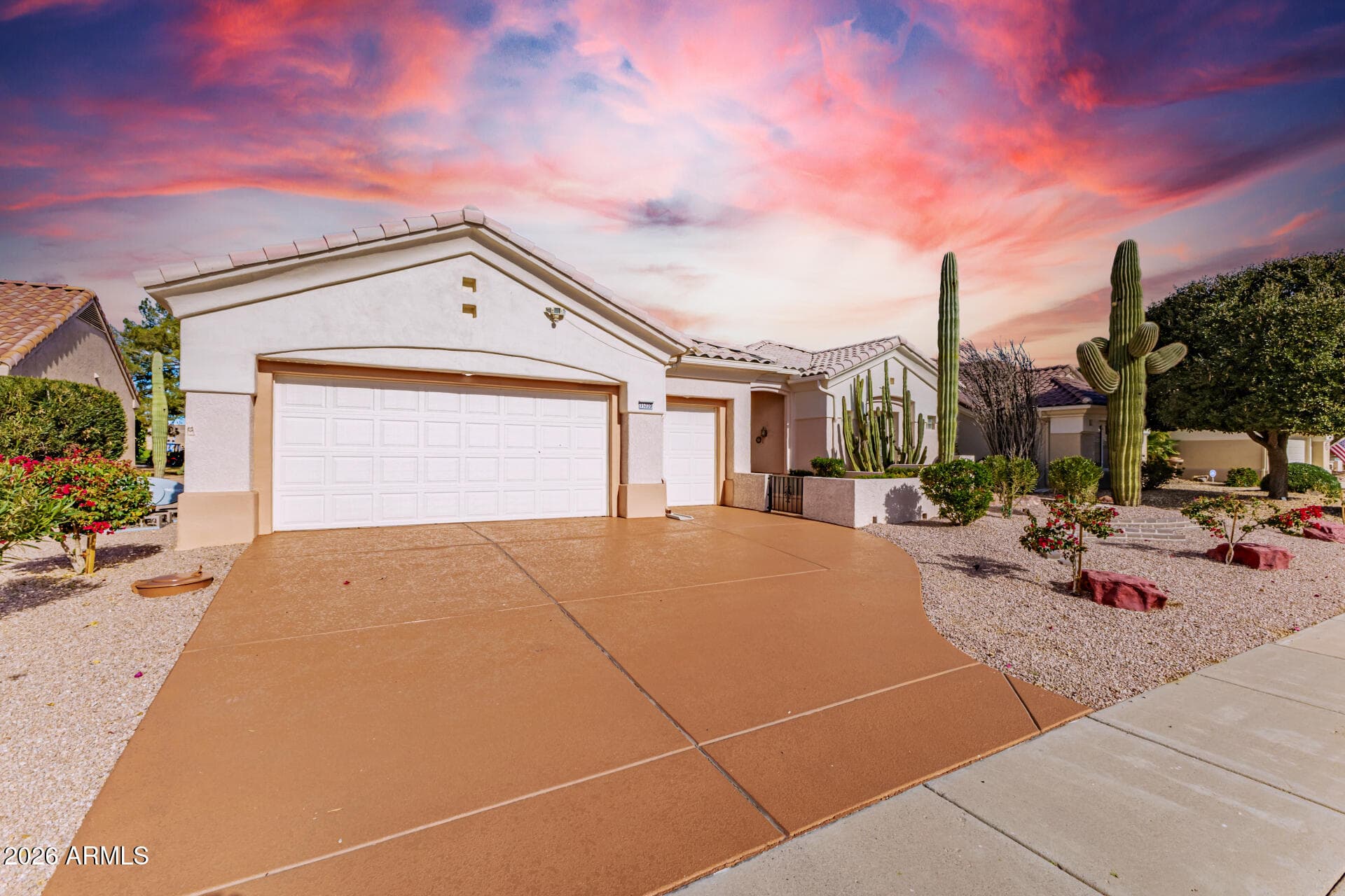 15220 W Las Brizas Ln — photo 2