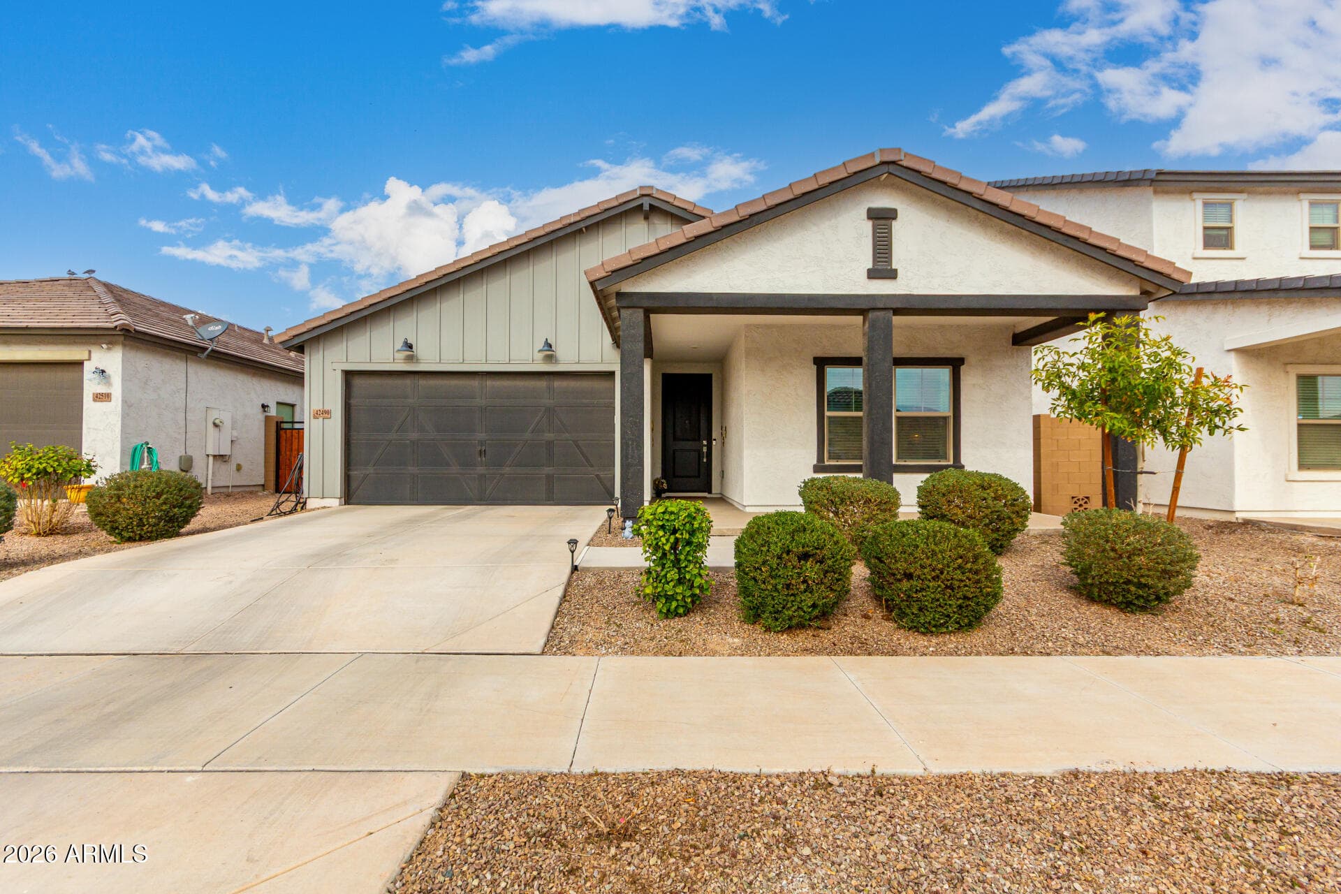 42490 W Krista Dr — photo 1