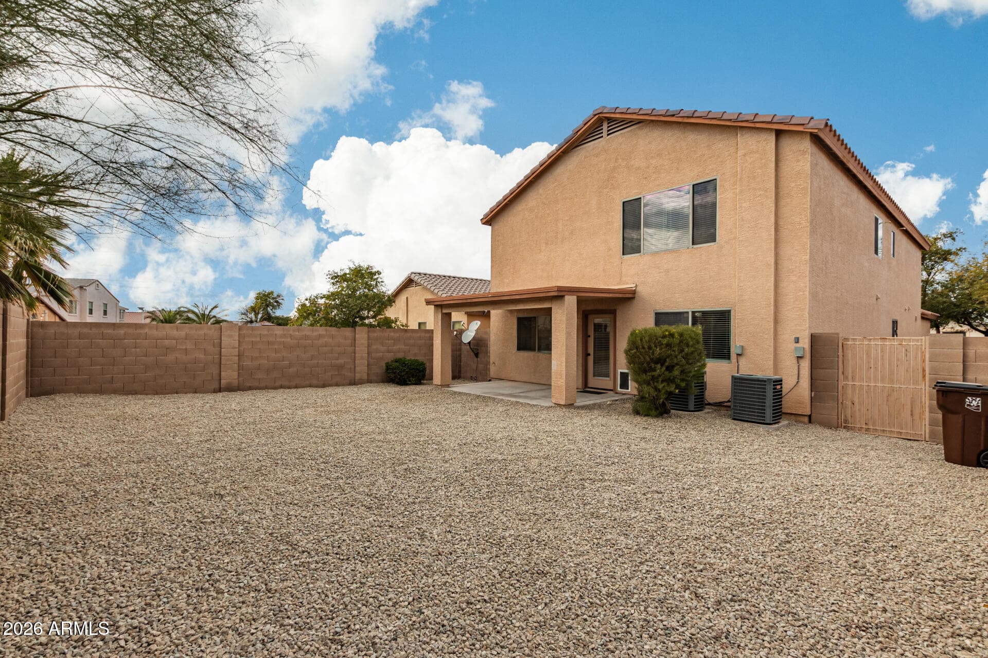 41285 W Pryor Ln — photo 29