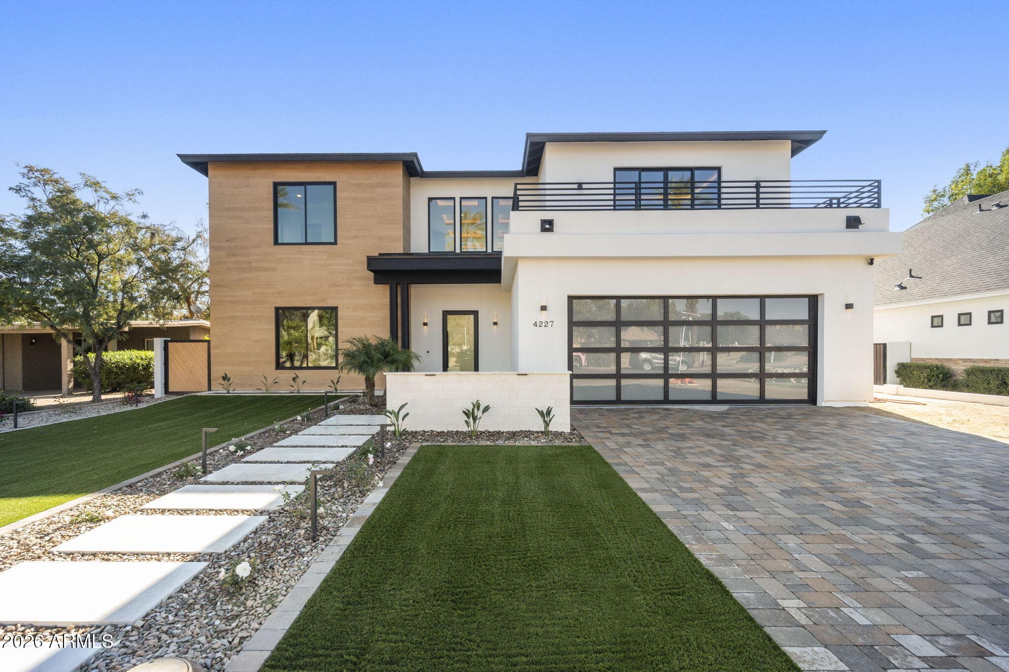 4227 E Campbell Ave — photo 1