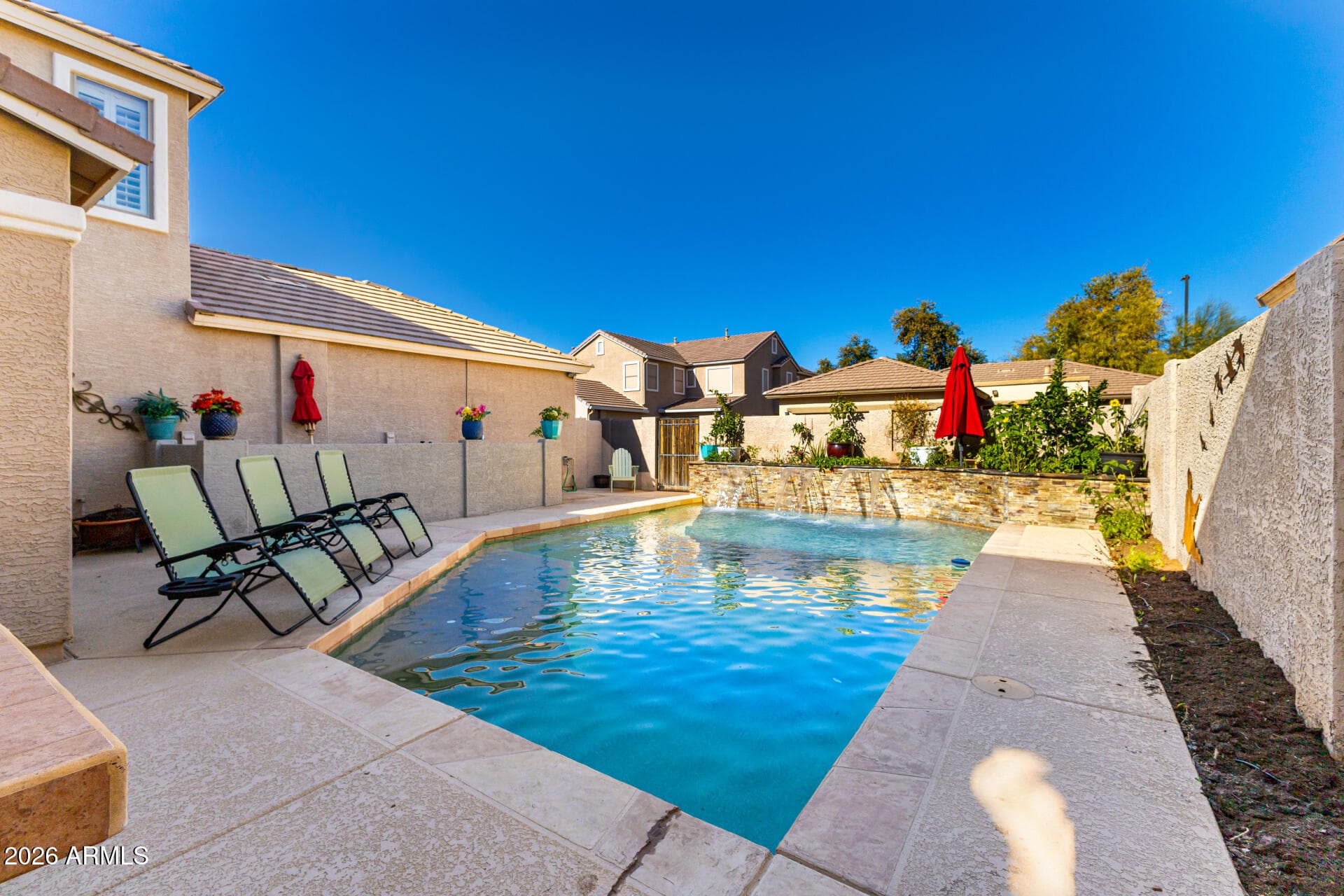 2858 E Shannon St — photo 1