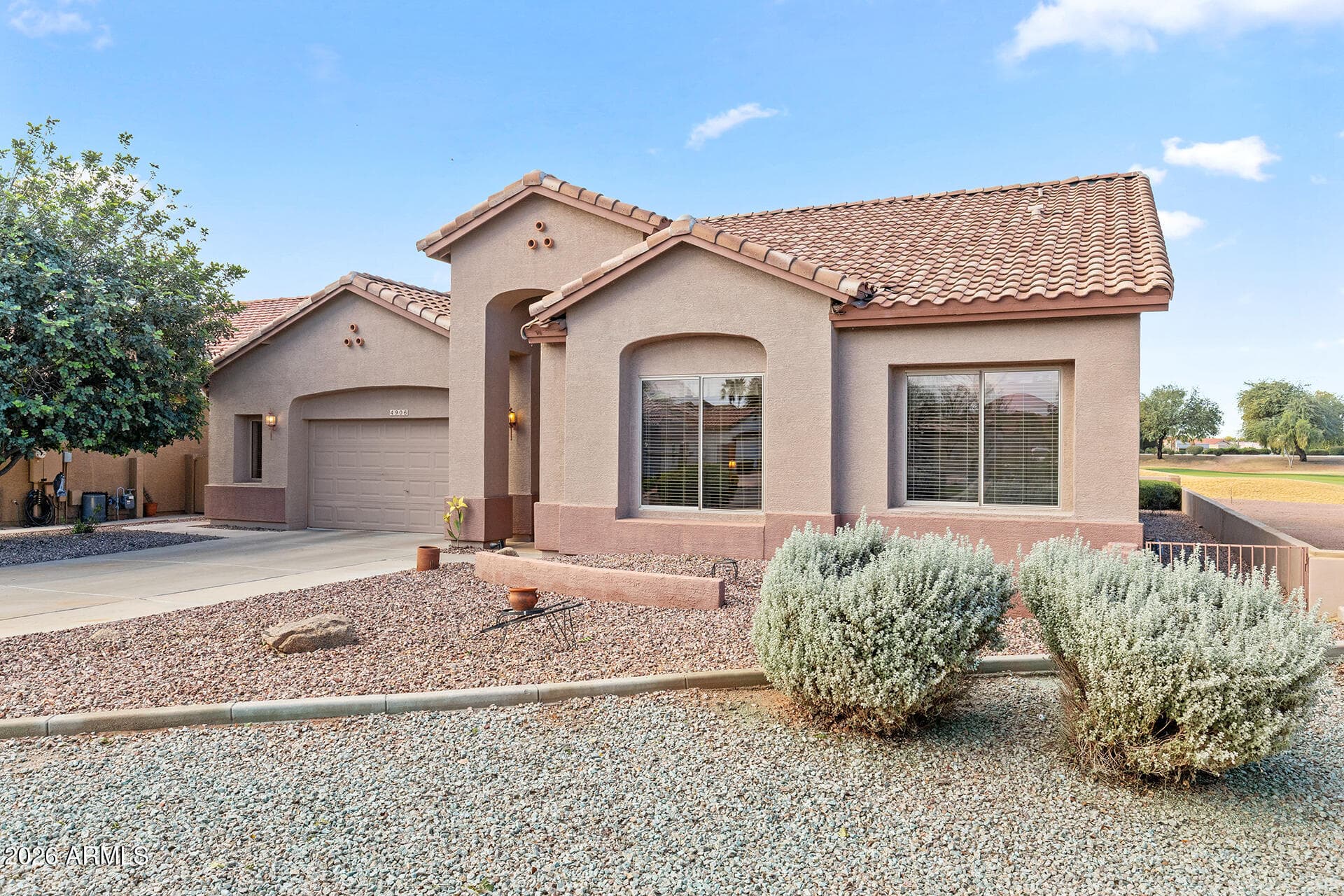 4906 S Verbena Ave — photo 1