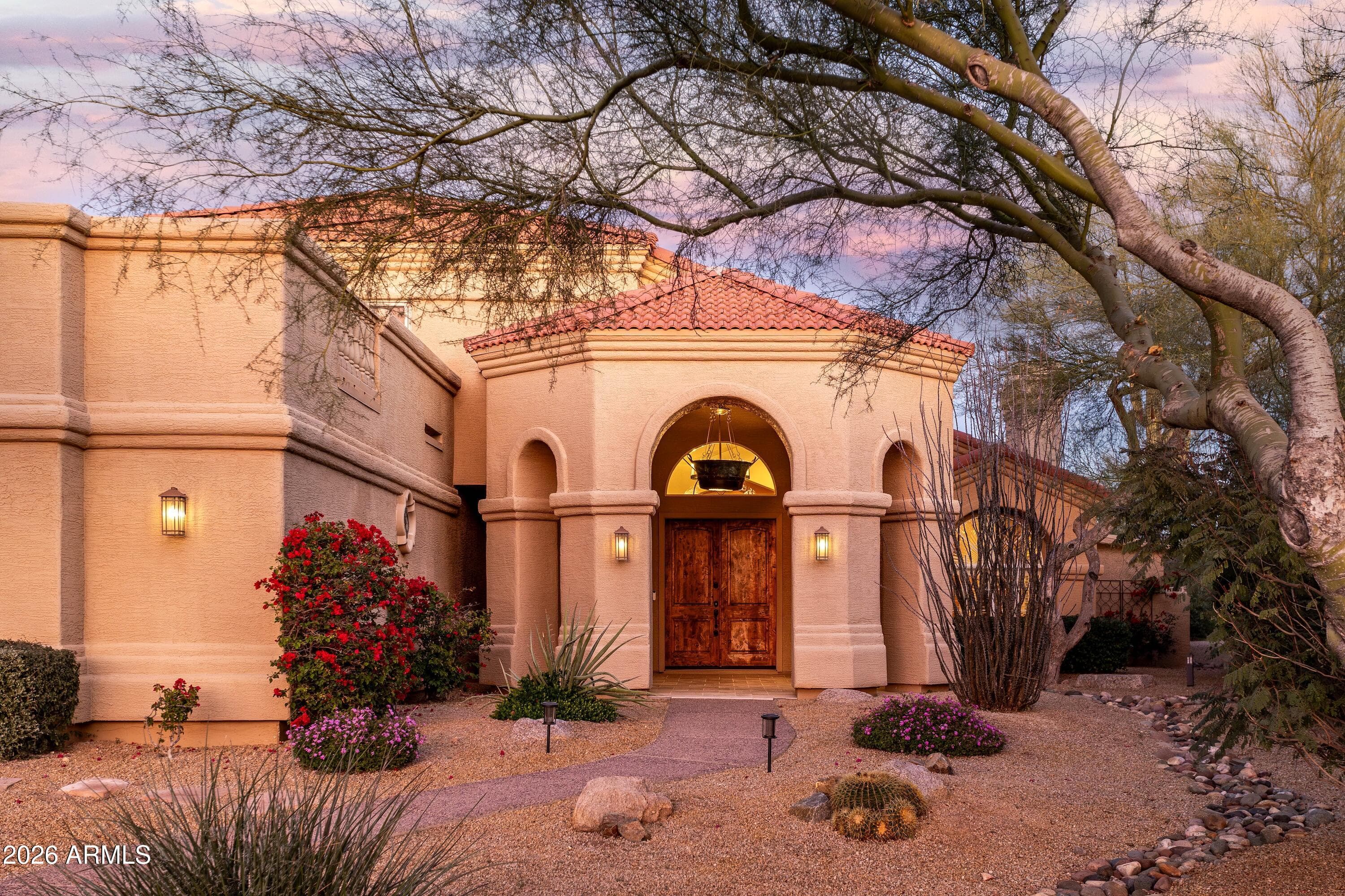 4727 E Rancho Caliente Dr — photo 2