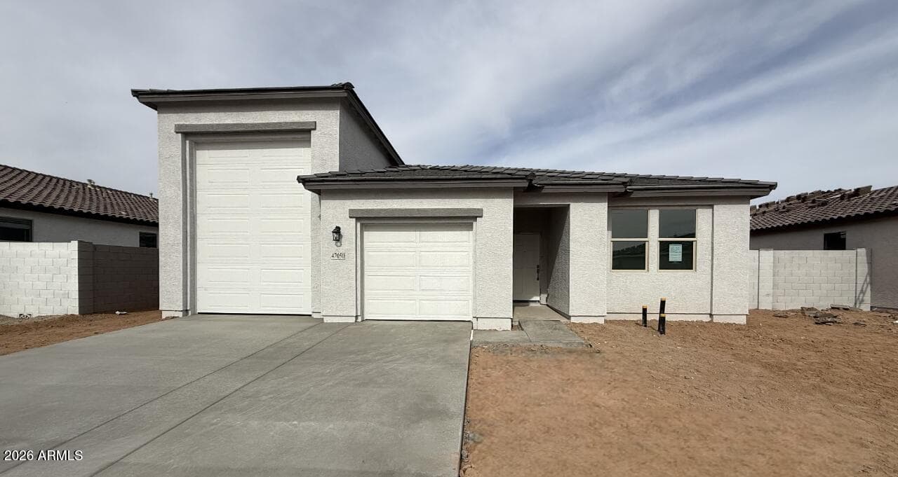 47050 W Pecan Woods -- — photo 2