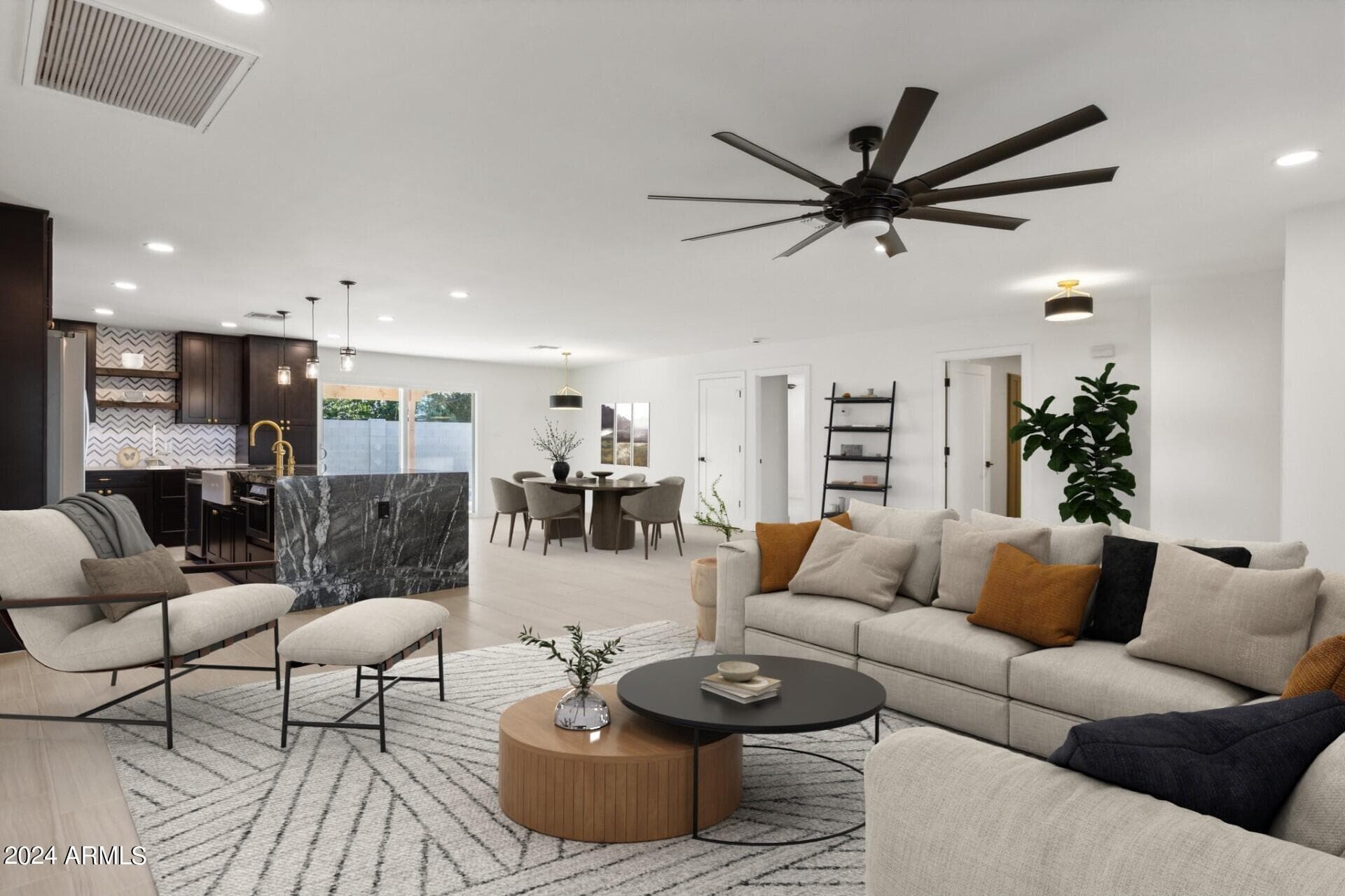 8719 E Columbus Ave — photo 2