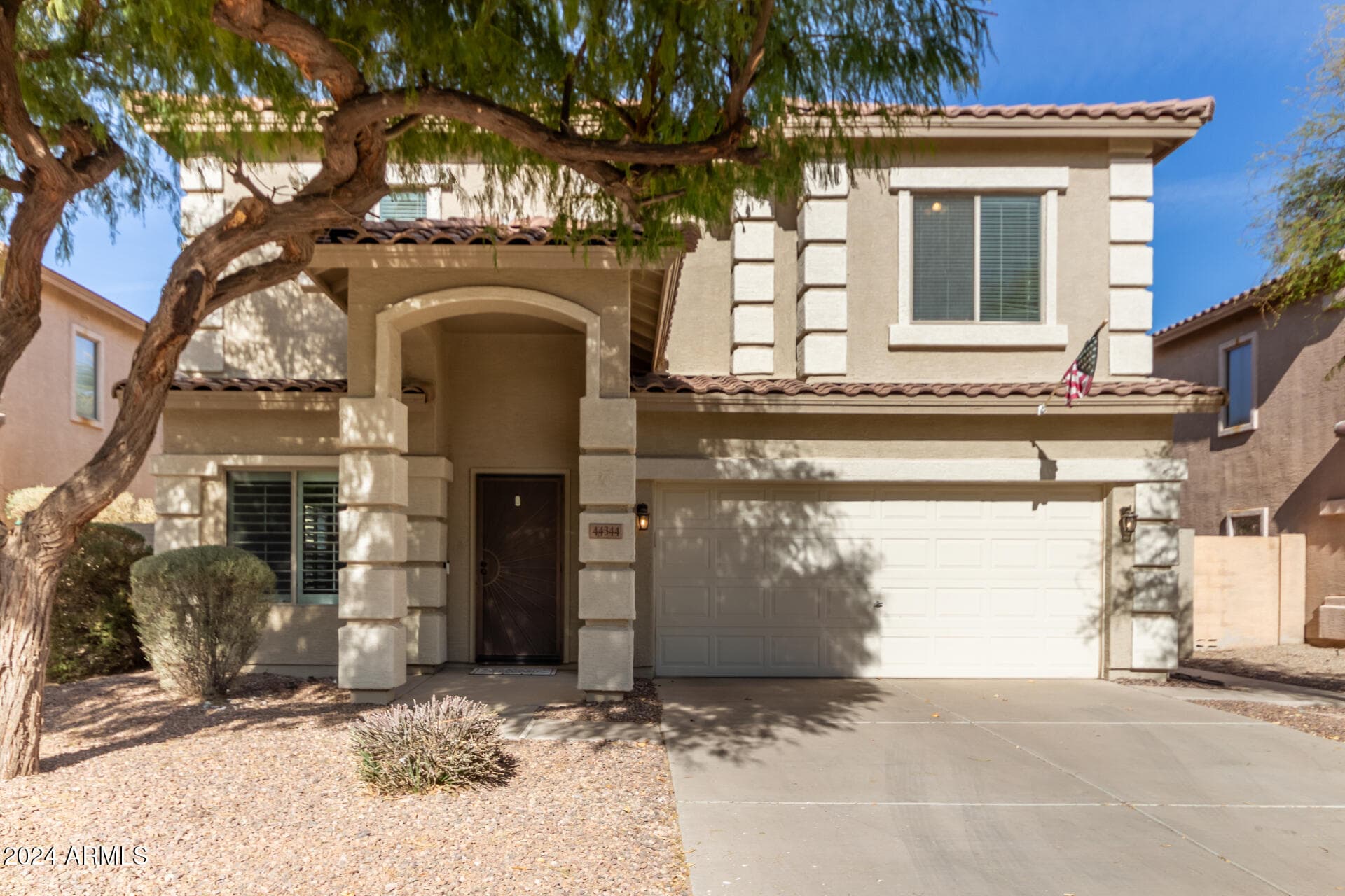 44344 W Knauss Dr — photo 1
