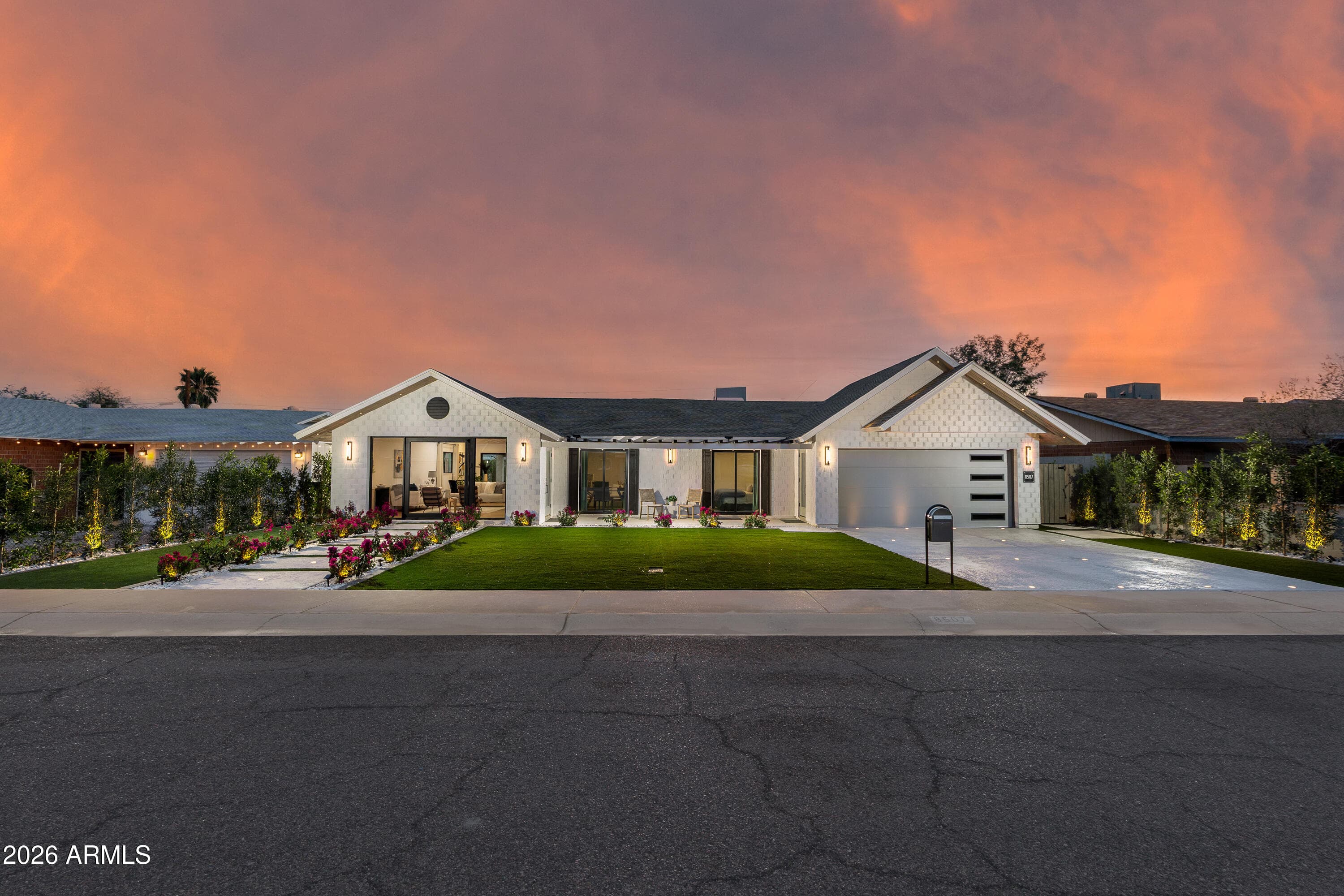 8507 E Rancho Vista Dr — photo 1