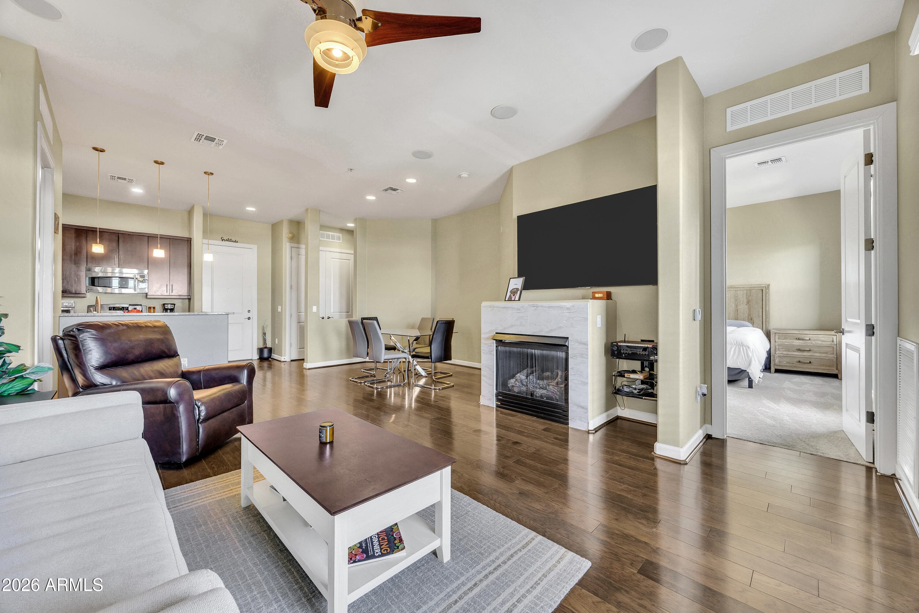 7291 N SCOTTSDALE RD - See more photos